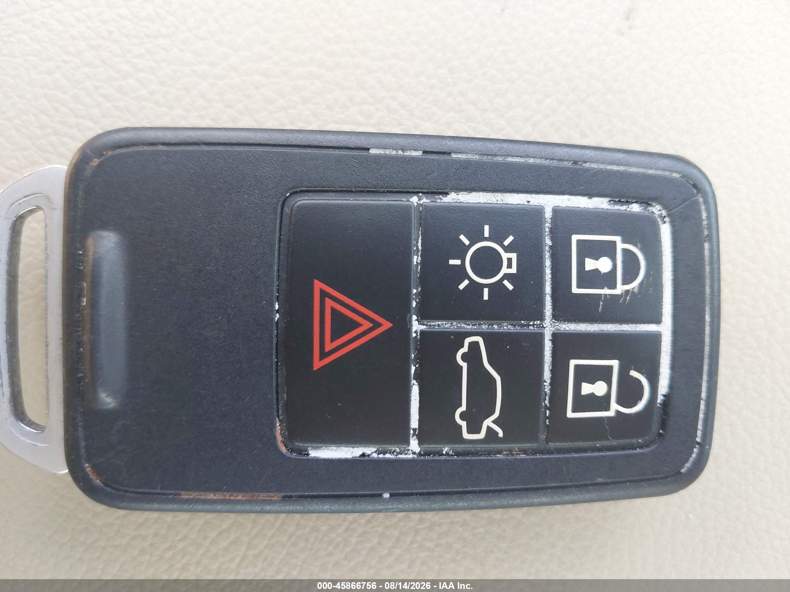 2015 Volvo S60 T5 Platinum Золотой vin: YV126MFM6F1336077