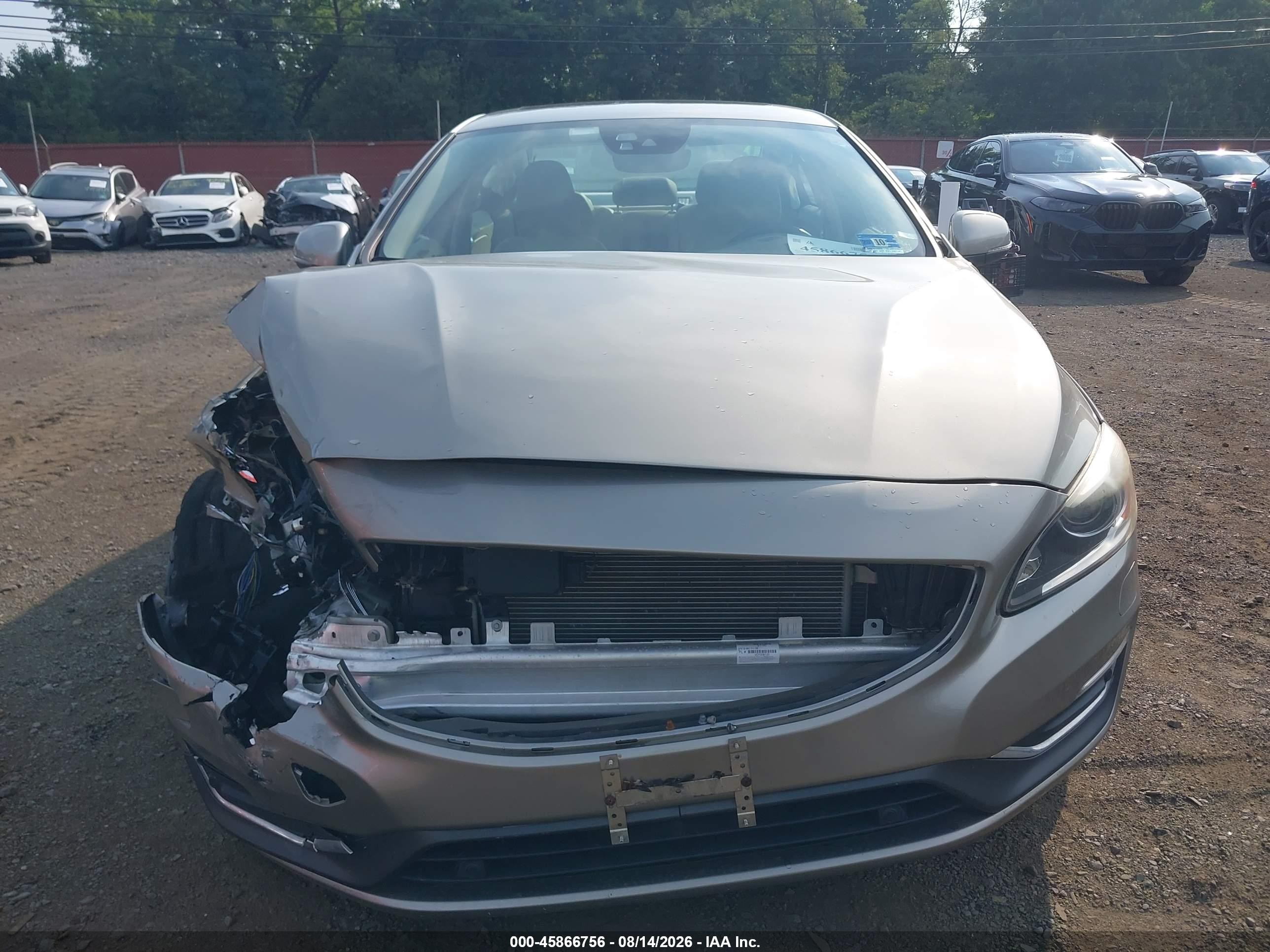 2015 Volvo S60 T5 Platinum Золотой vin: YV126MFM6F1336077