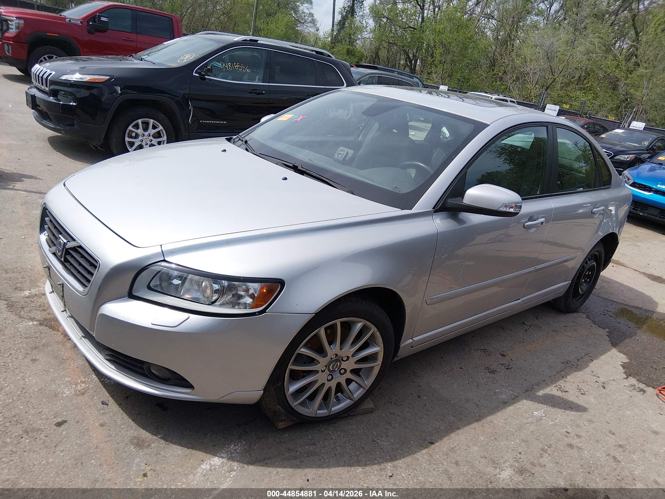 2010 Volvo S40 2.4i Silver vin: YV1382MS1A2497640