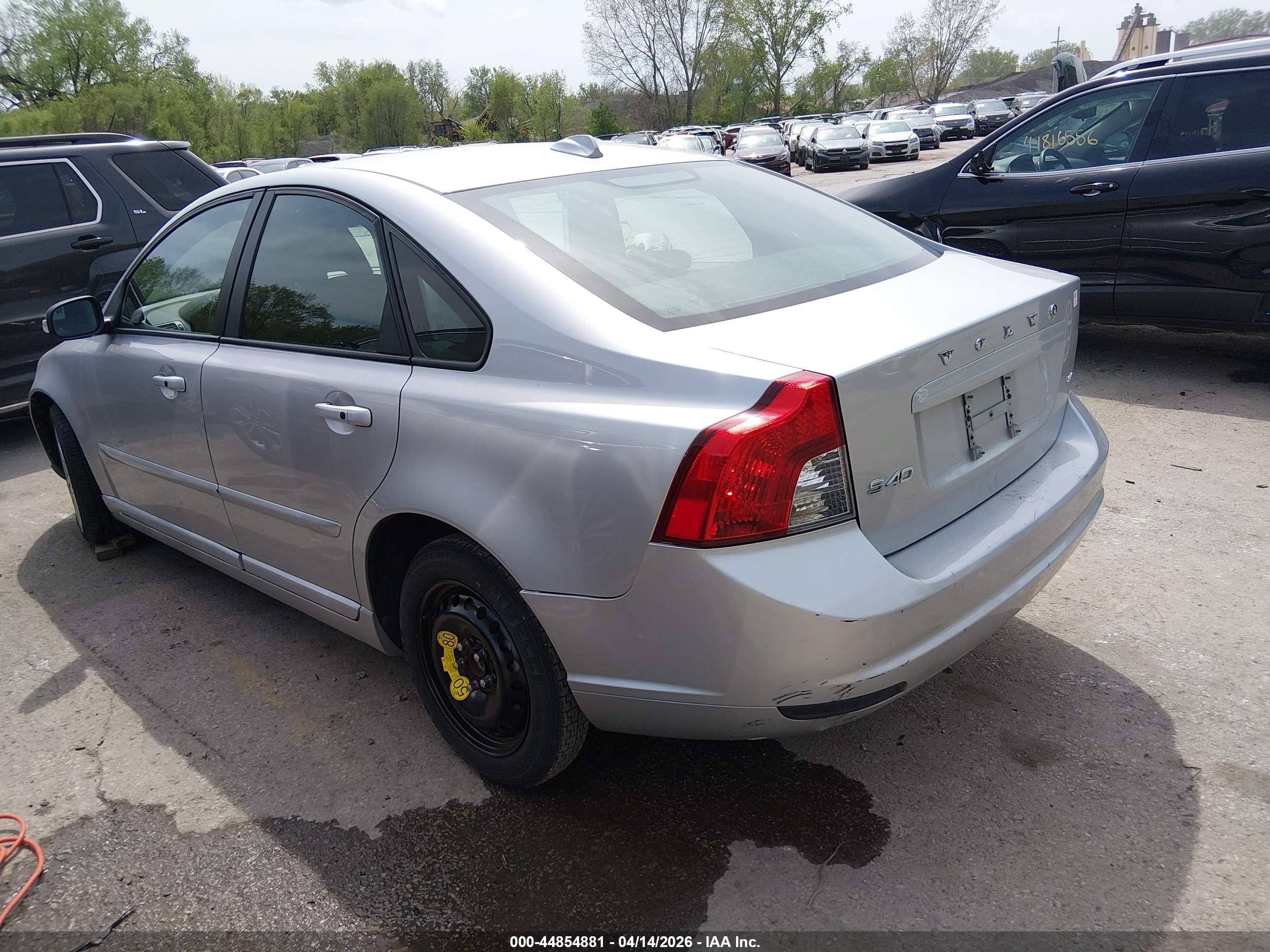 2010 Volvo S40 2.4i Silver vin: YV1382MS1A2497640