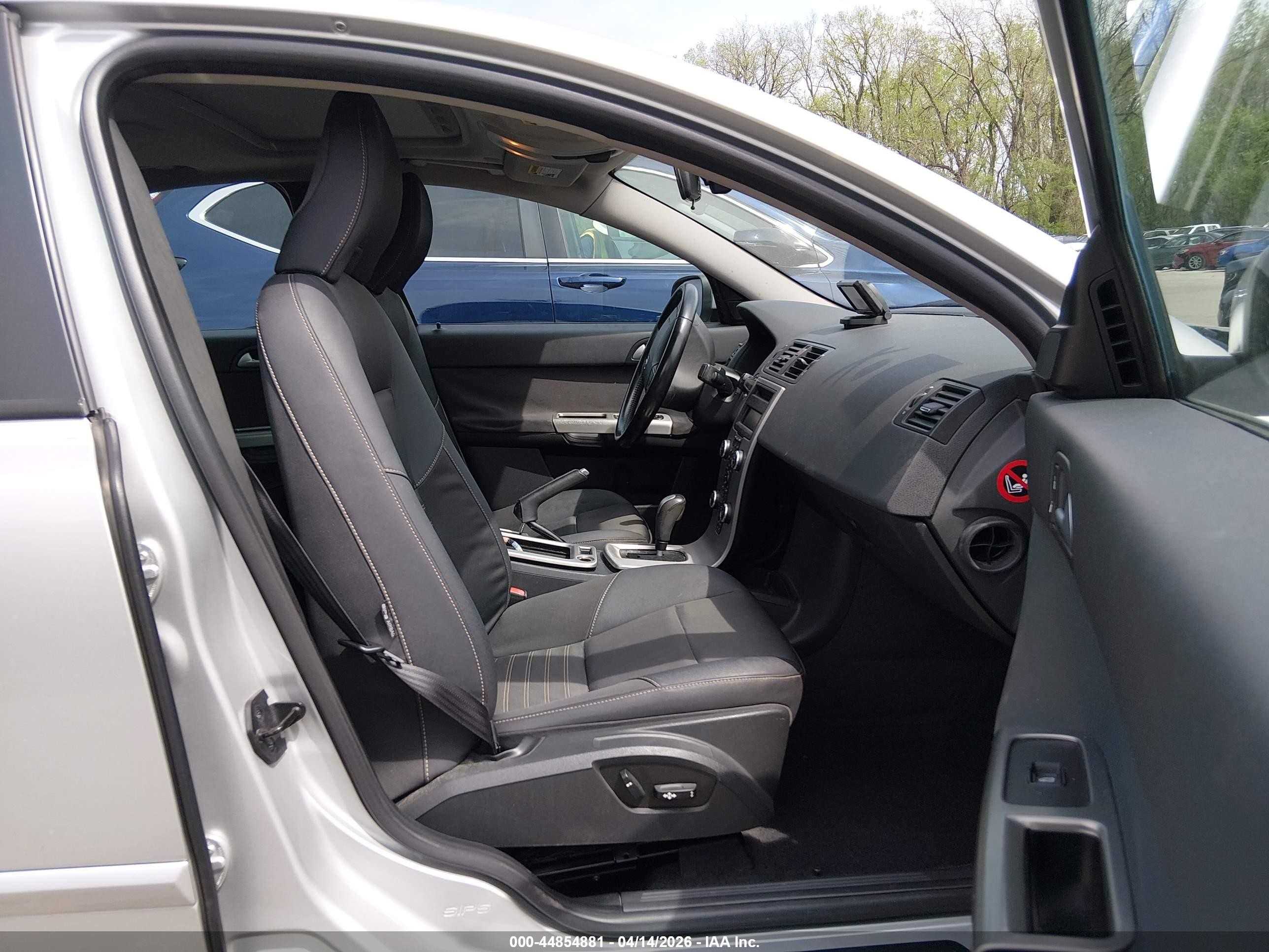 2010 Volvo S40 2.4i Silver vin: YV1382MS1A2497640