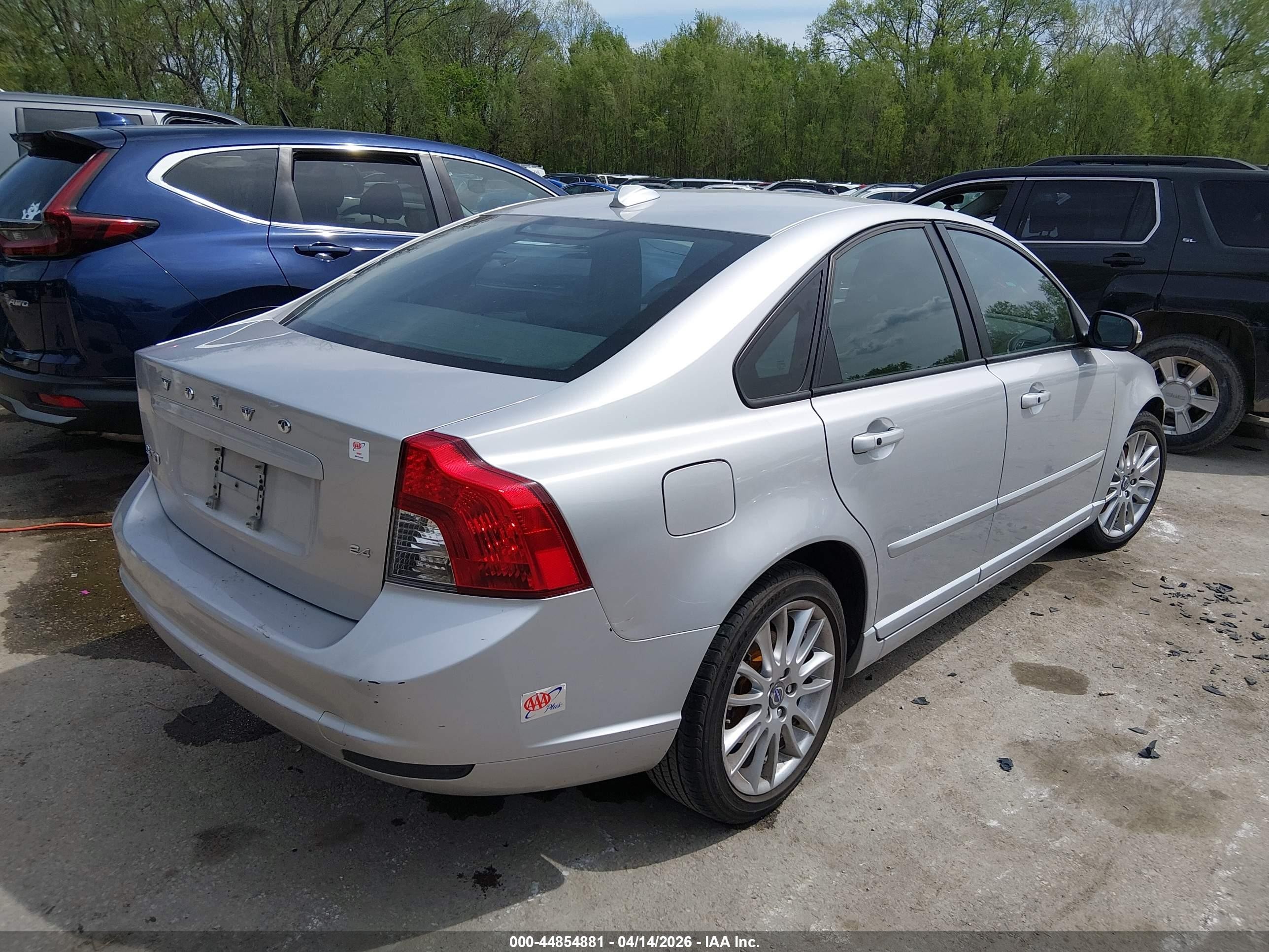 2010 Volvo S40 2.4i Silver vin: YV1382MS1A2497640