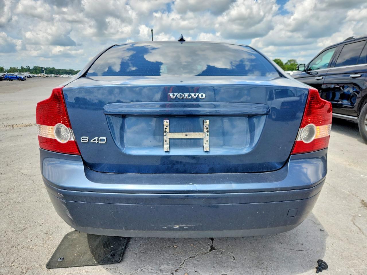 2010 Volvo S40 2.4i Blue vin: YV1382MS1A2512850