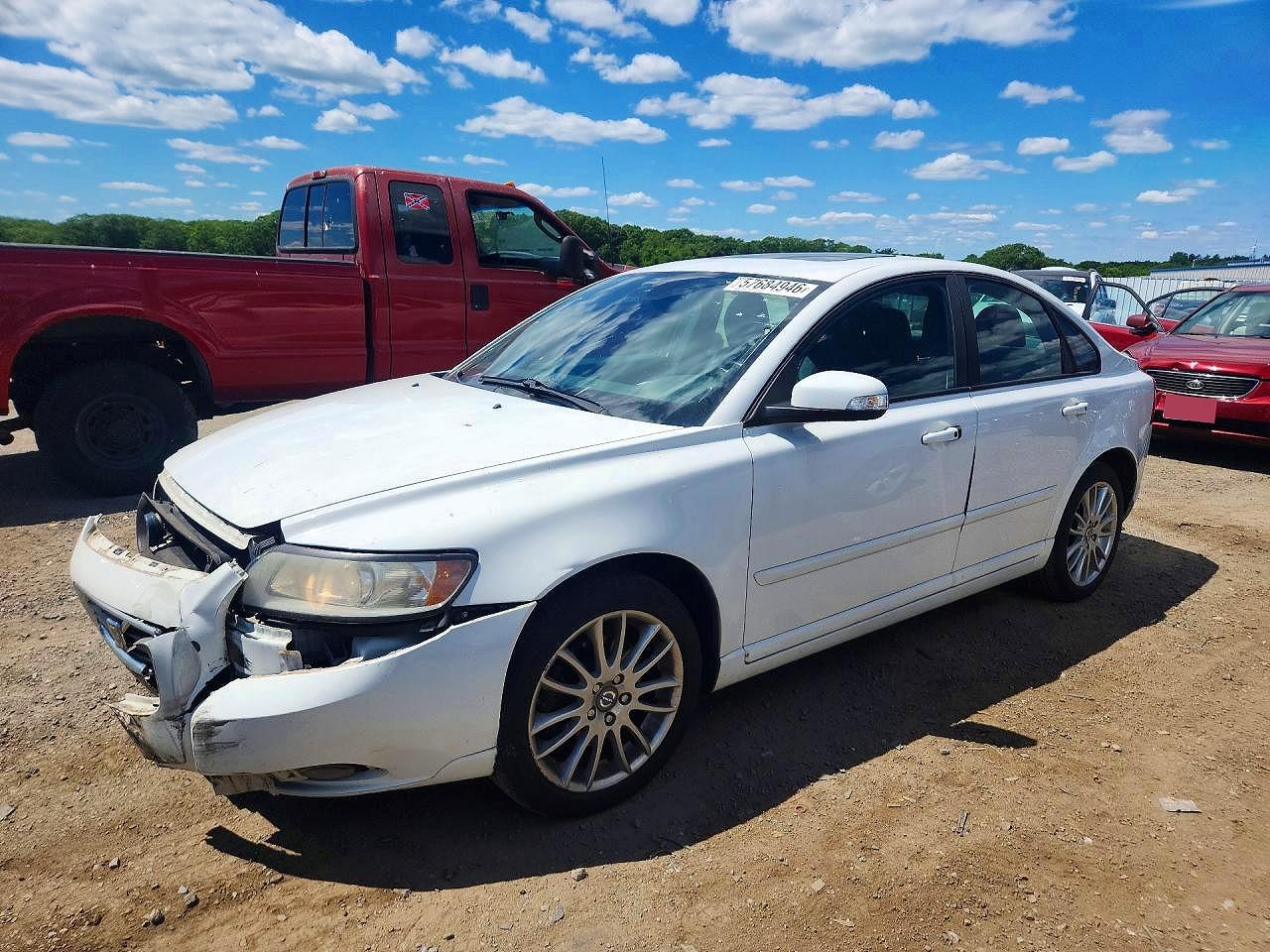 2010 Volvo S40 2.4i White vin: YV1382MS2A2496125