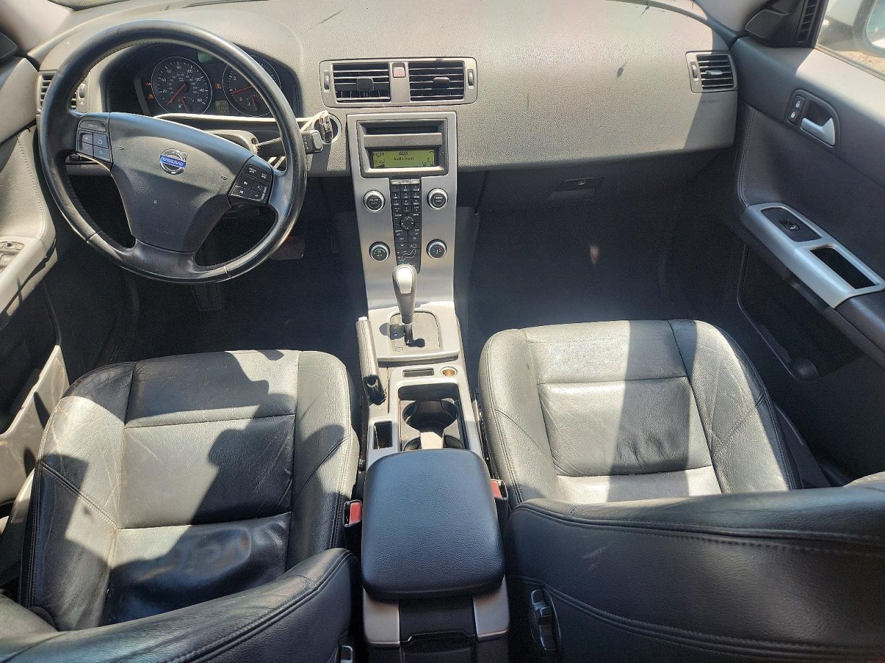 2010 Volvo S40 2.4i White vin: YV1382MS2A2496125
