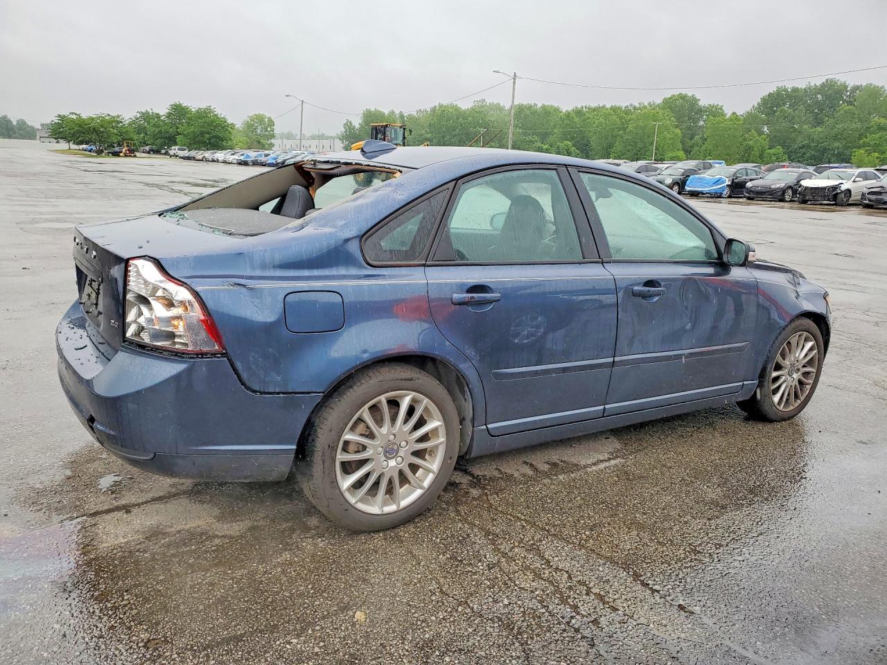 2010 Volvo S40 2.4i Gray vin: YV1382MS2A2514266
