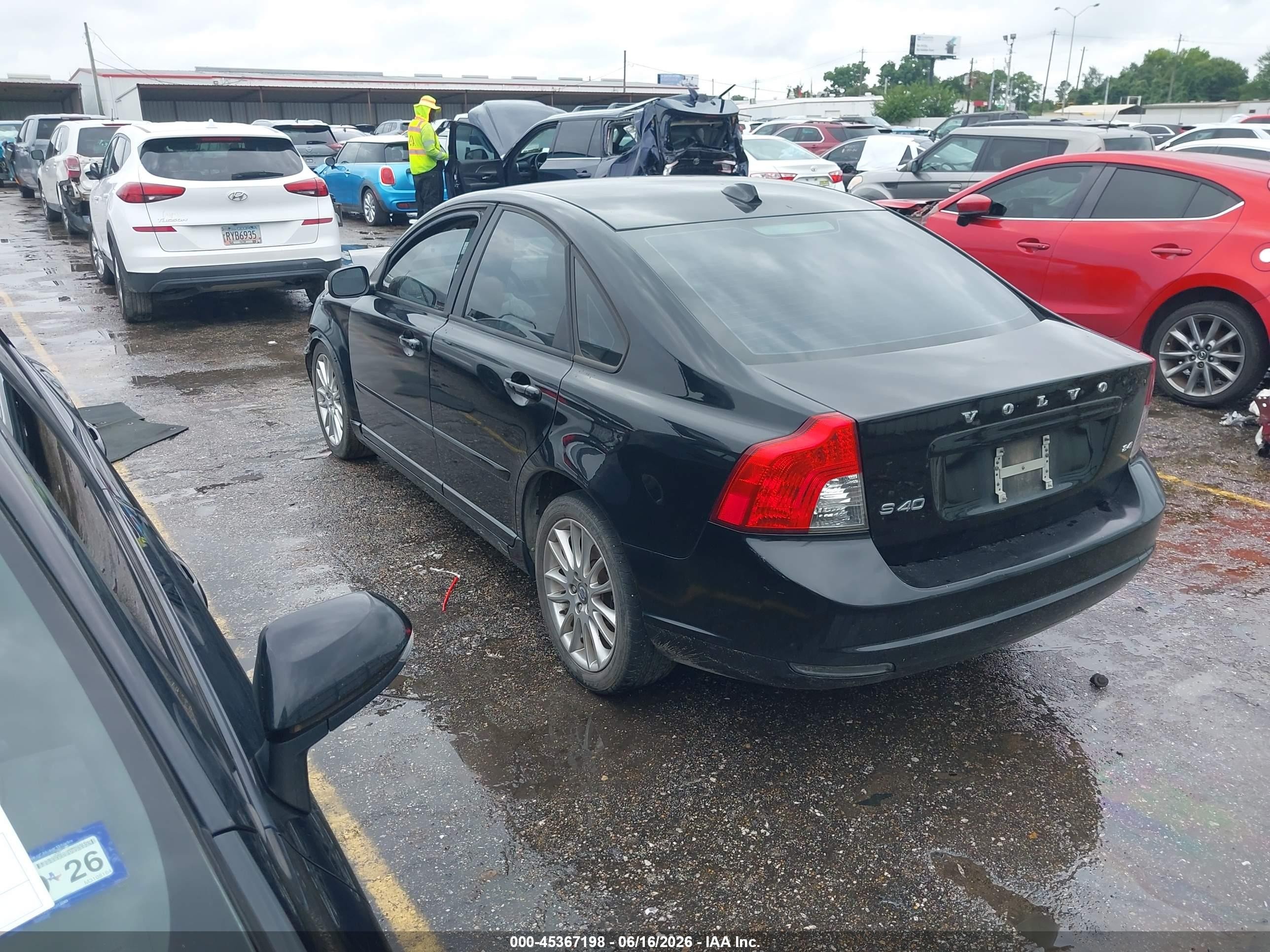 2010 Volvo S40 2.4i Black vin: YV1382MS3A2490673