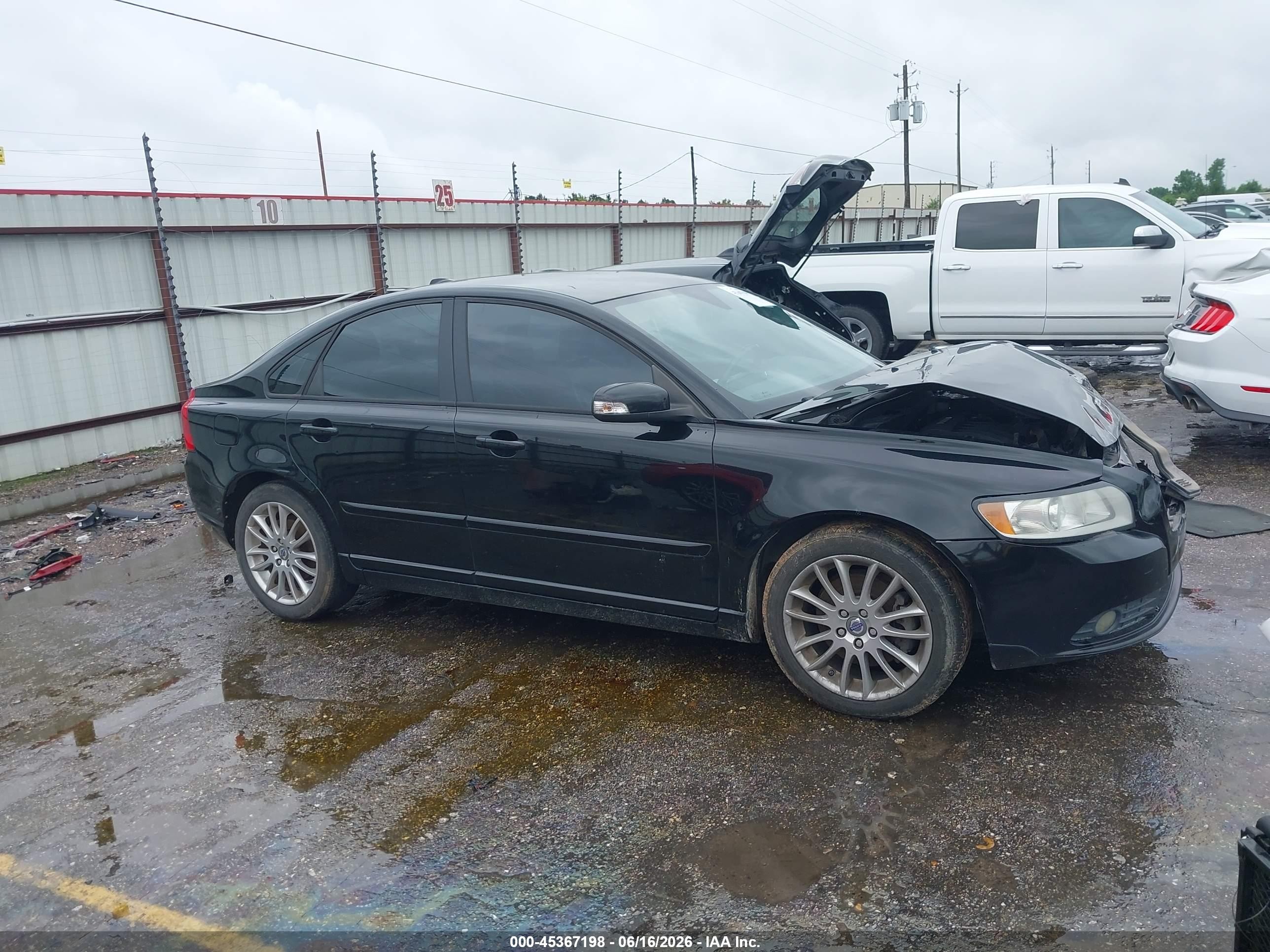 2010 Volvo S40 2.4i Black vin: YV1382MS3A2490673
