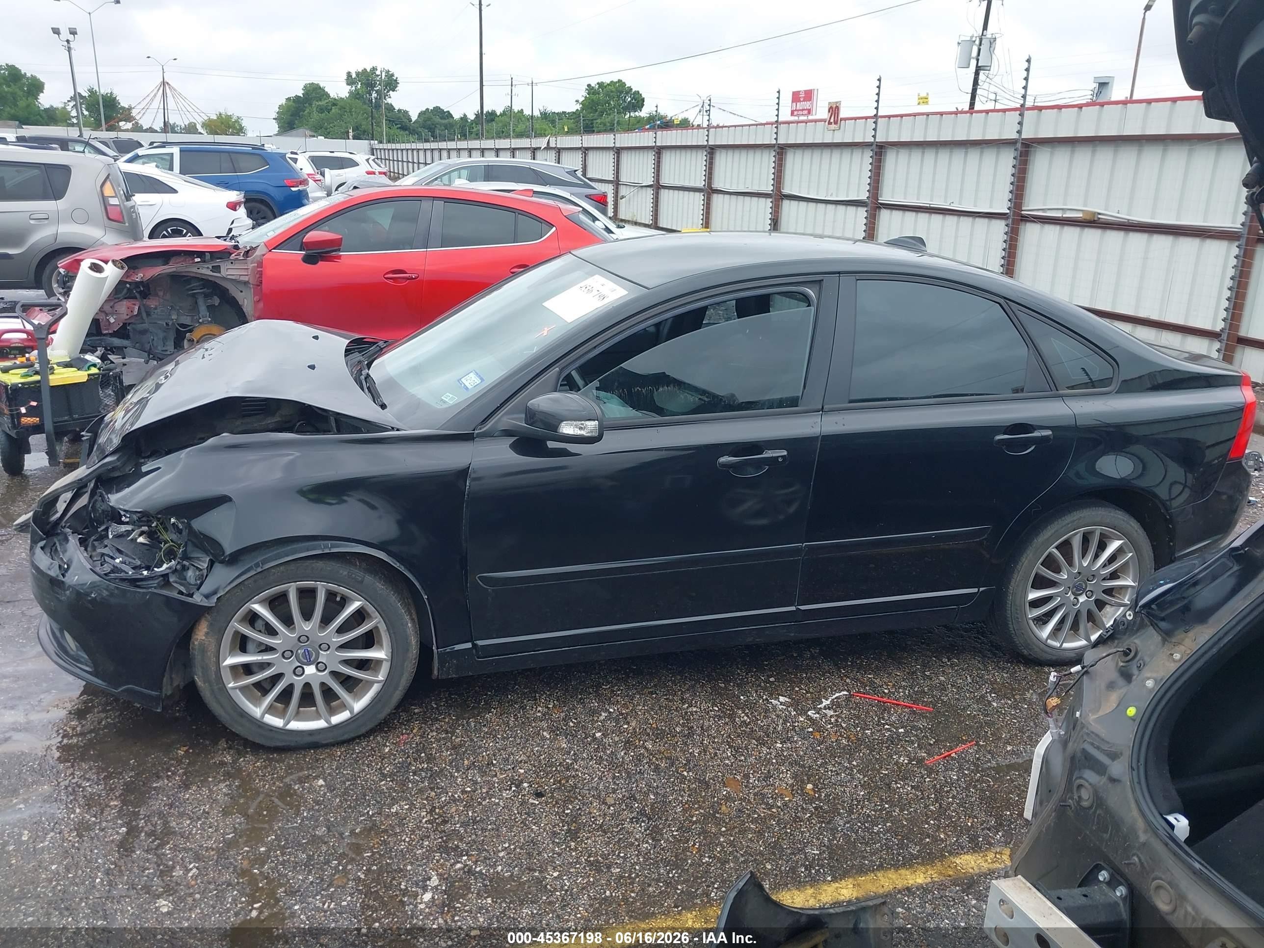 2010 Volvo S40 2.4i Black vin: YV1382MS3A2490673