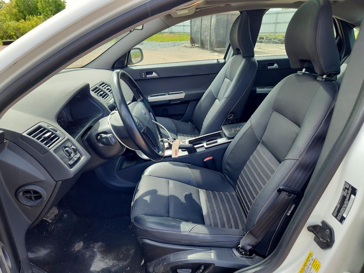 2010 Volvo S40 2.4i White vin: YV1382MS5A2489069