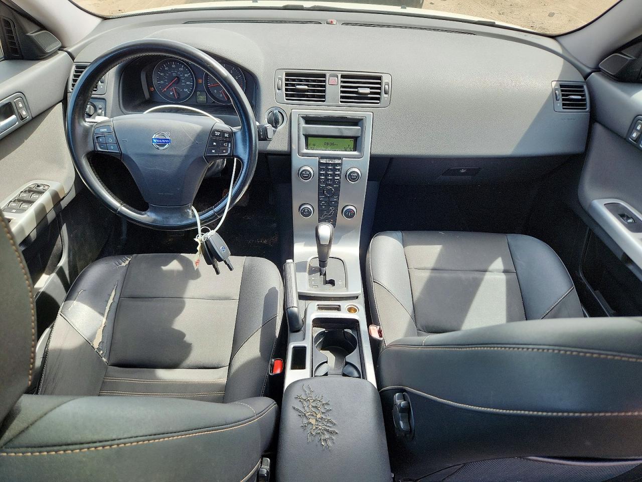 2010 Volvo S40 2.4i White vin: YV1382MS5A2489069