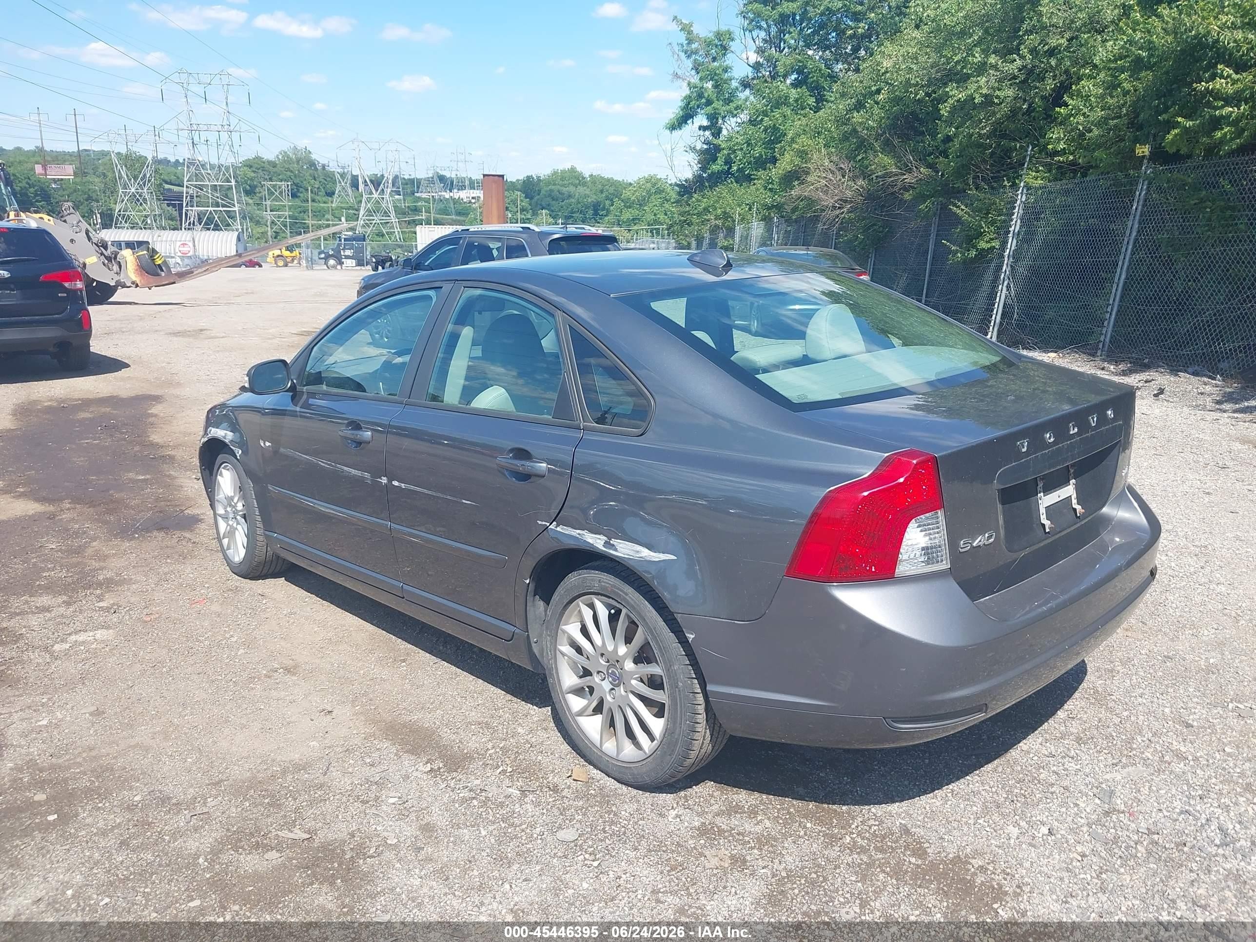 2010 Volvo S40 2.4i Blue vin: YV1382MS5A2501852