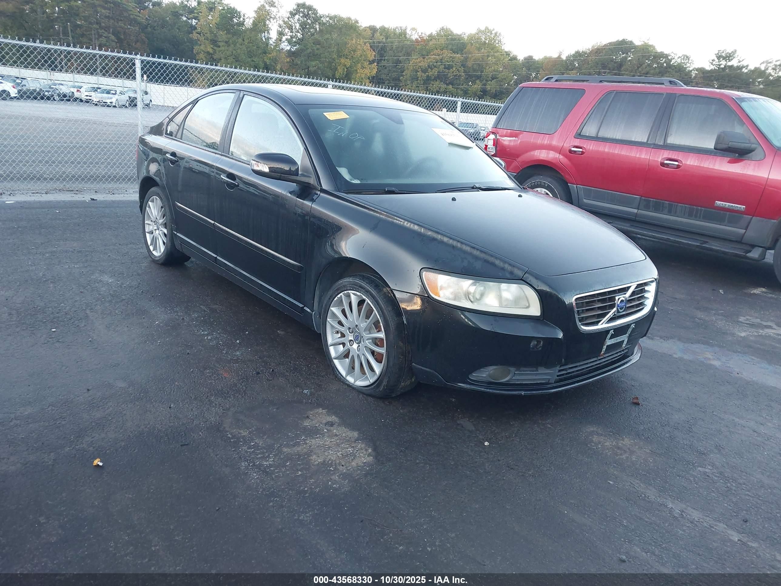 2010 Volvo S40 2.4i Black vin: YV1382MS5A2502225