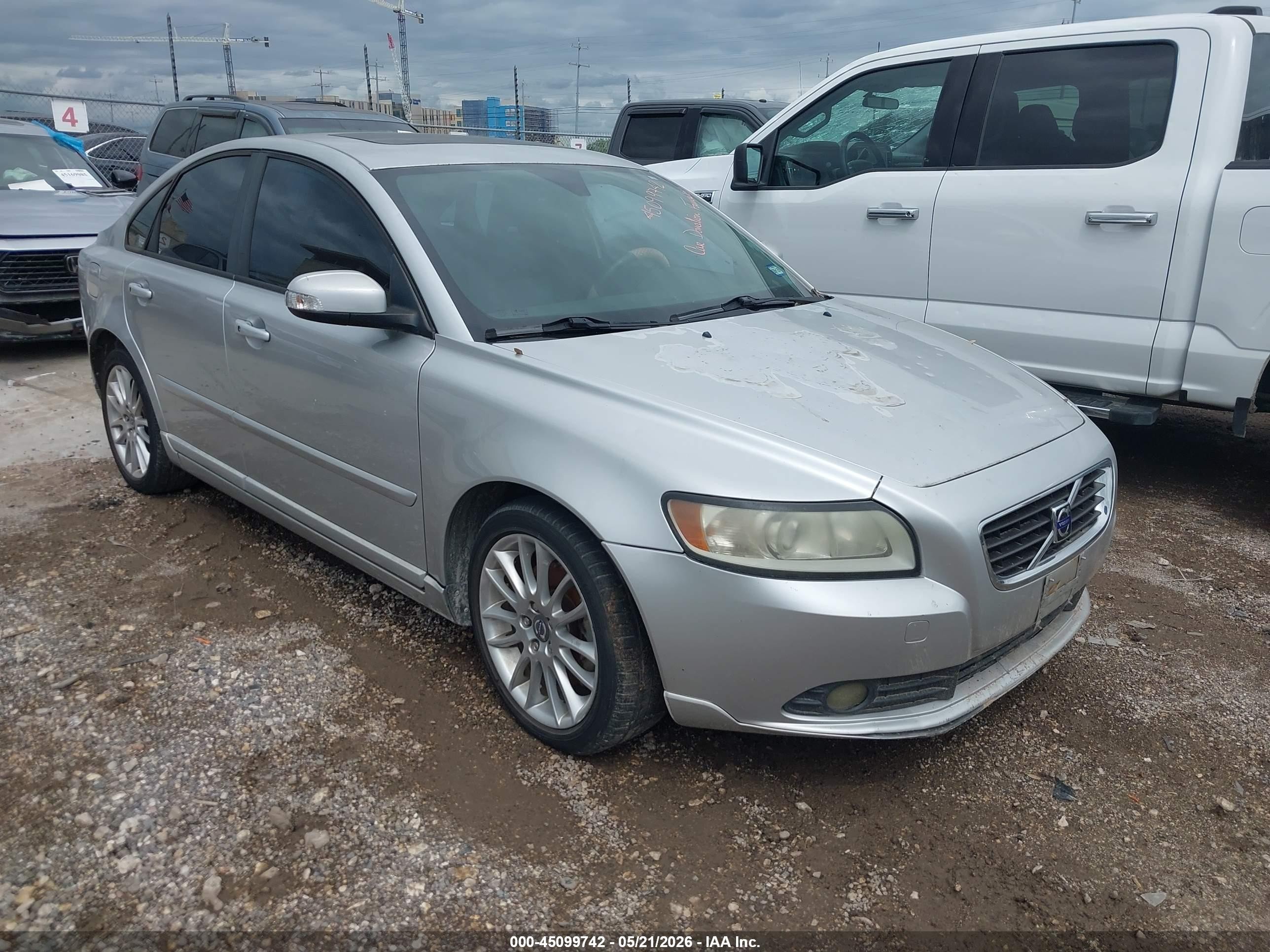 2010 Volvo S40 2.4i Silver vin: YV1382MS7A2501240