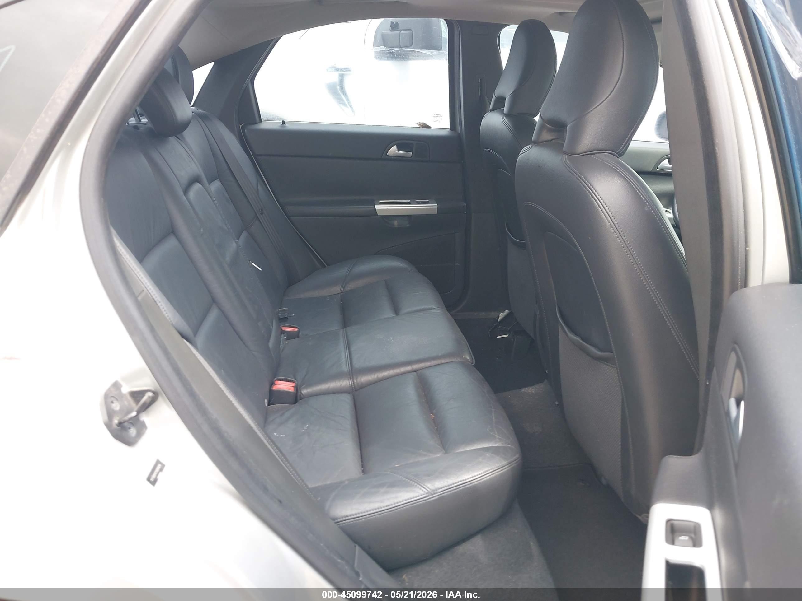 2010 Volvo S40 2.4i Silver vin: YV1382MS7A2501240