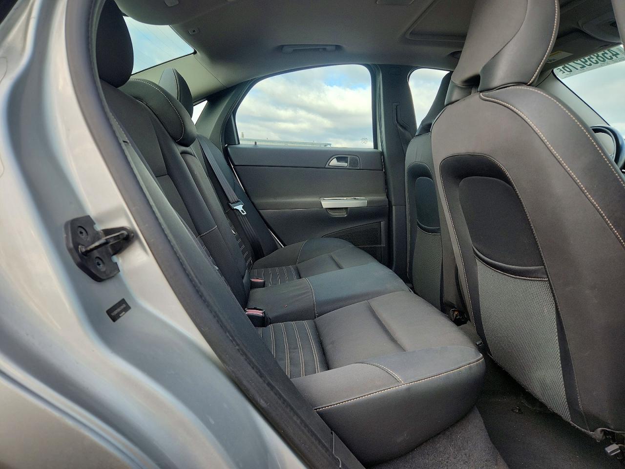 2010 Volvo S40 2.4i Silver vin: YV1382MS9A2494436
