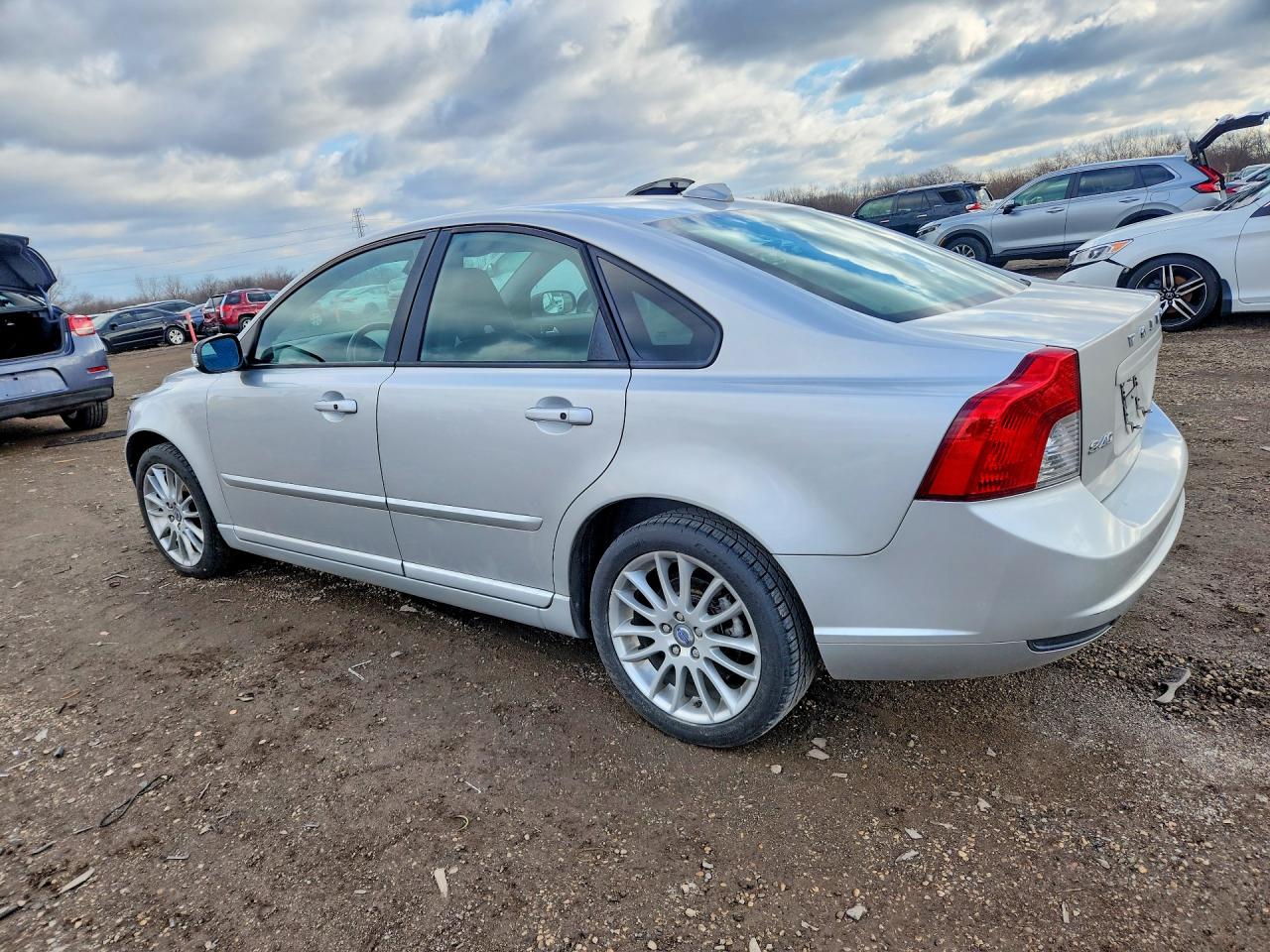 2010 Volvo S40 2.4i Silver vin: YV1382MS9A2494436