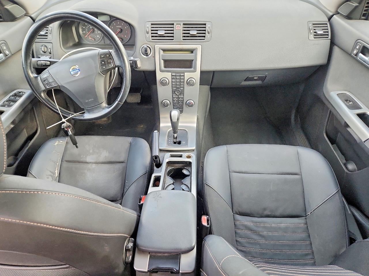 2010 Volvo S40 2.4i Silver vin: YV1382MS9A2494436