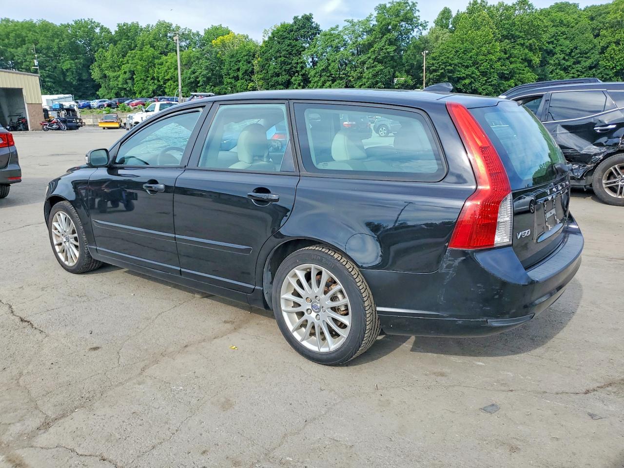 2010 Volvo V50 2.4i Black vin: YV1382MW2A2532317