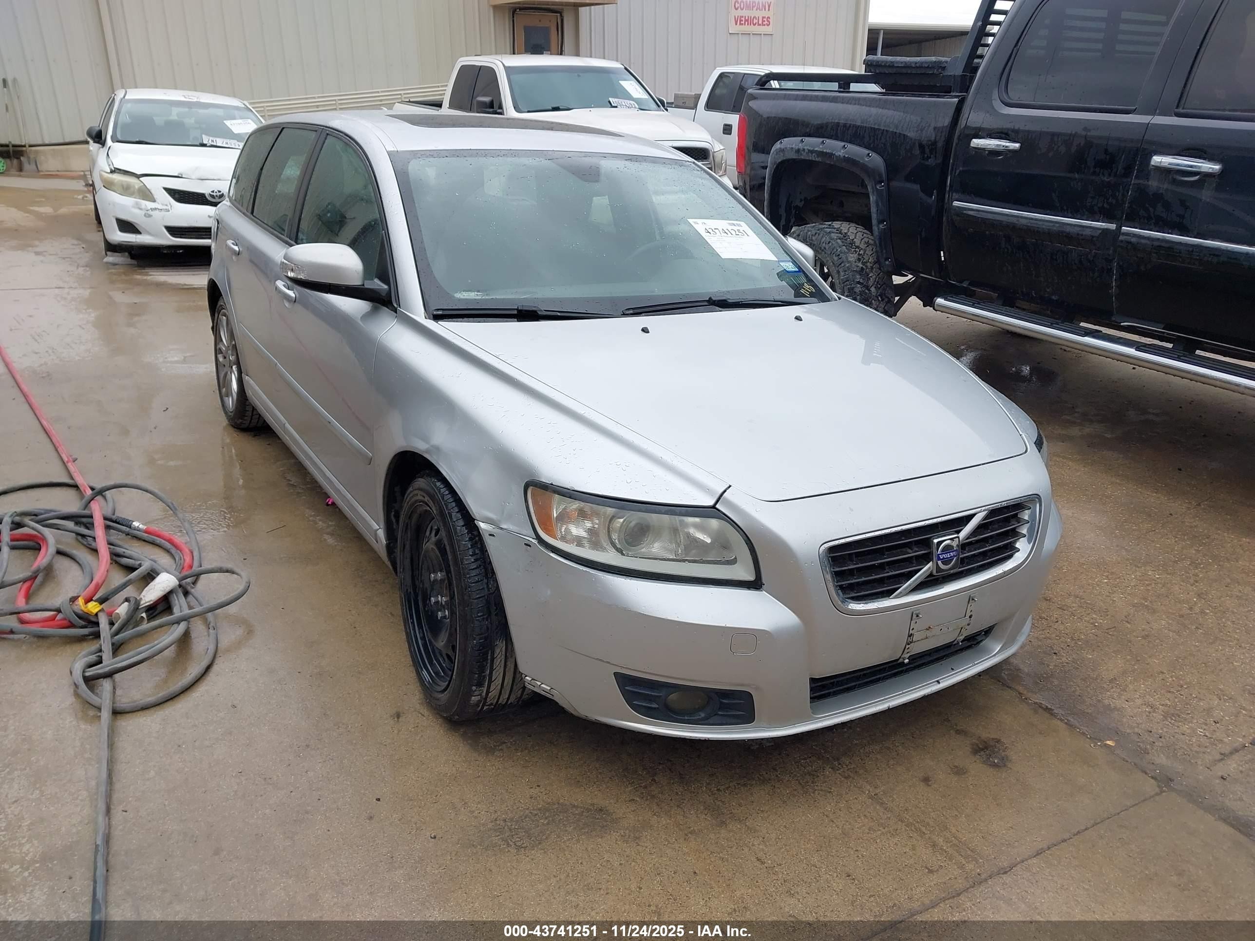 YV1382MW3A2568405