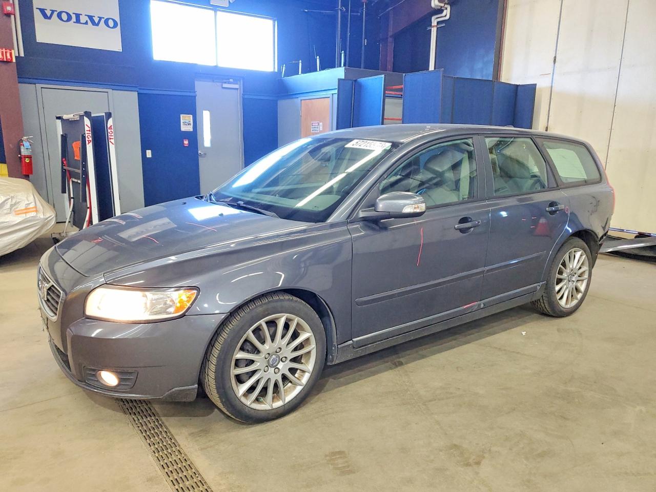 2010 Volvo V50 2.4i Gray vin: YV1382MW8A2532693