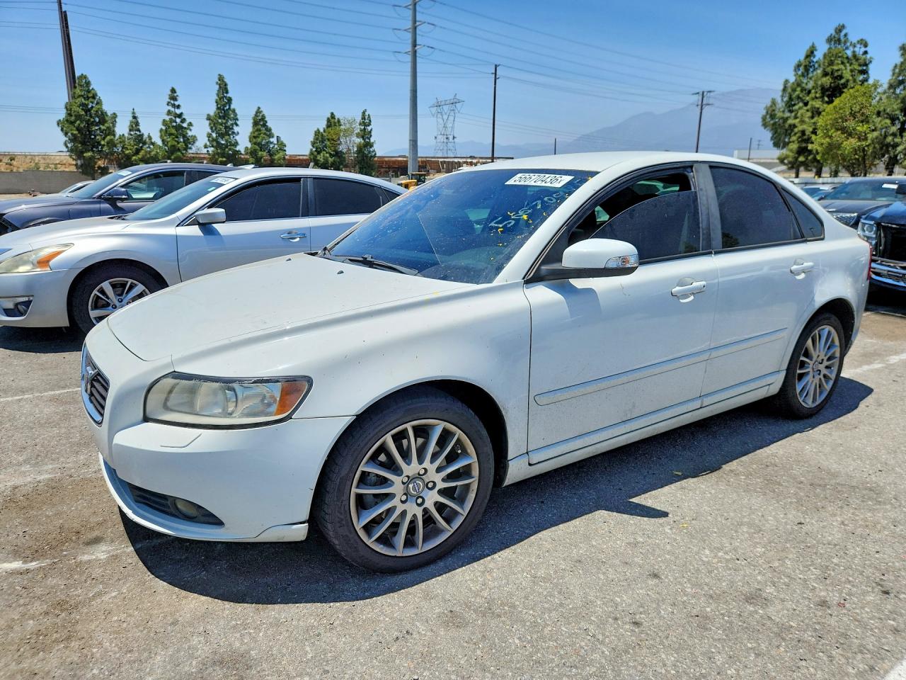 2010 Volvo S40 2.4i Белый vin: YV1390MS2A2487653