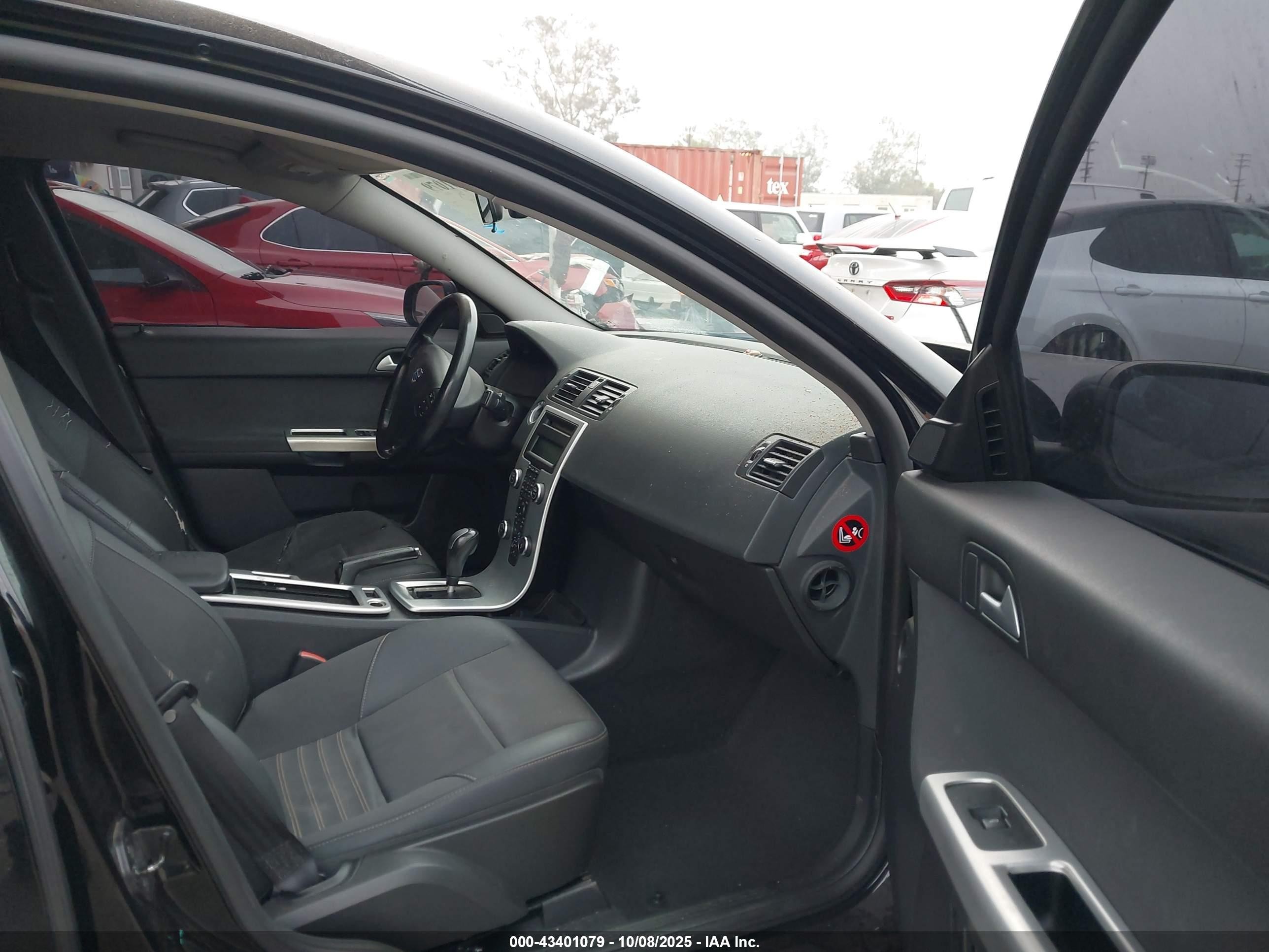 2010 Volvo S40 2.4i Black vin: YV1390MS2A2504371