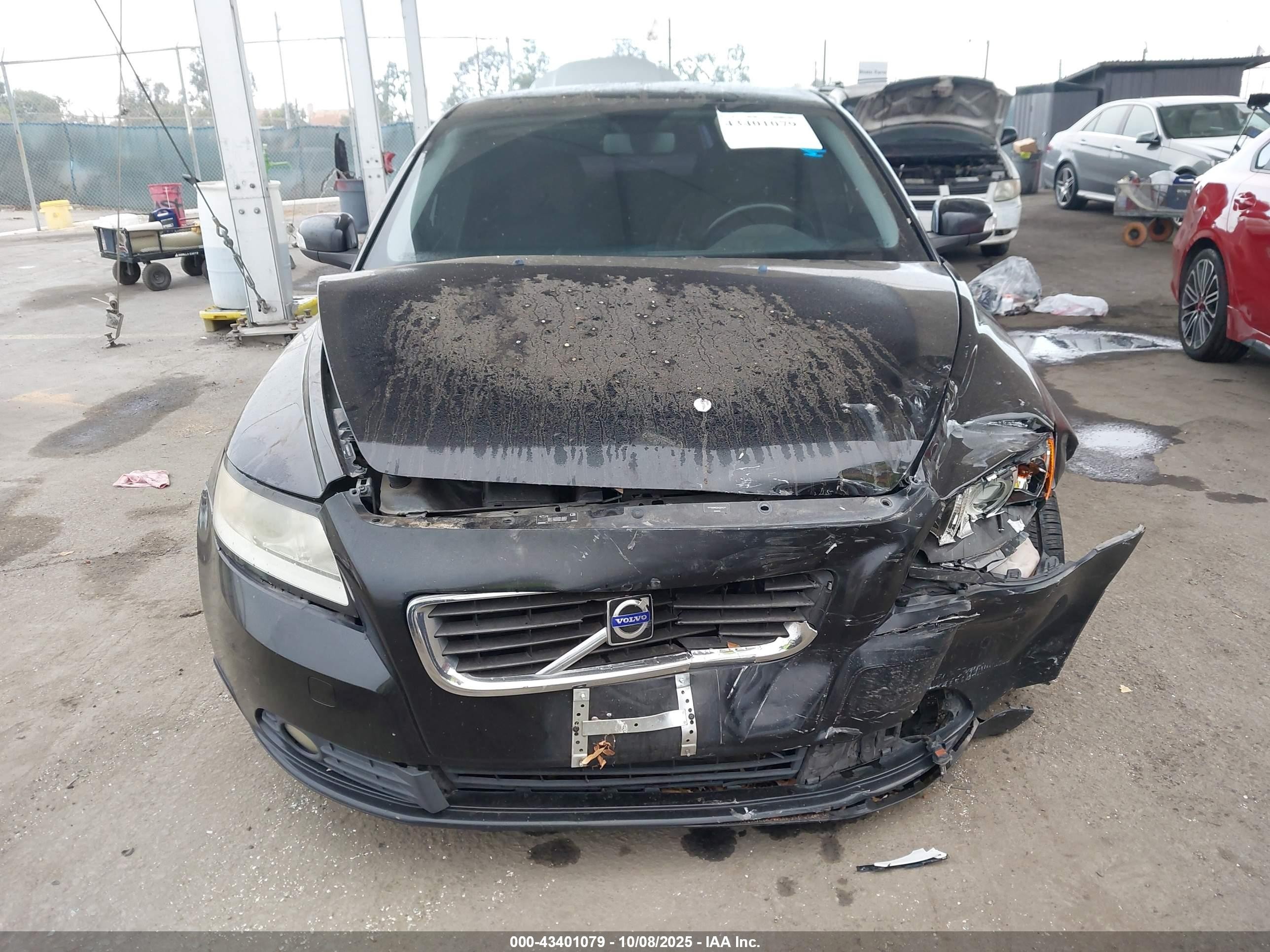 2010 Volvo S40 2.4i Black vin: YV1390MS2A2504371