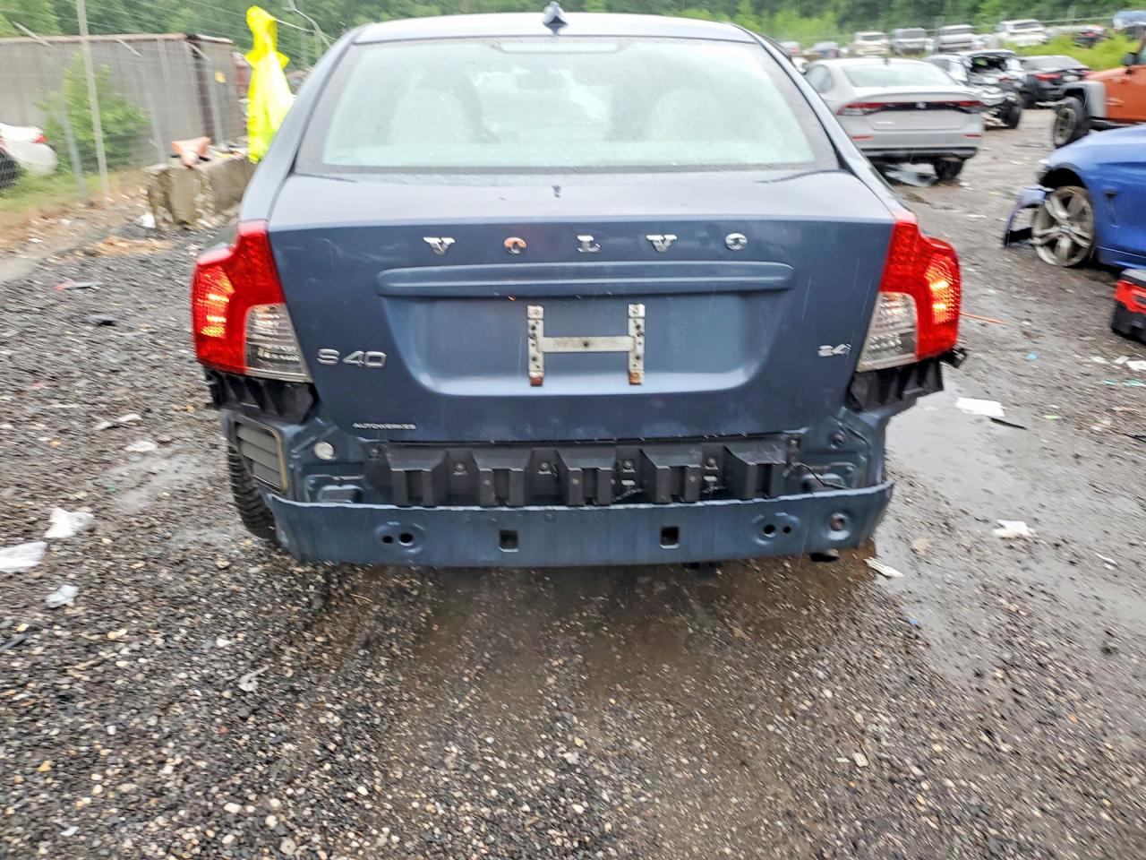 2010 Volvo S40 2.4i Синий vin: YV1390MS2A2509506