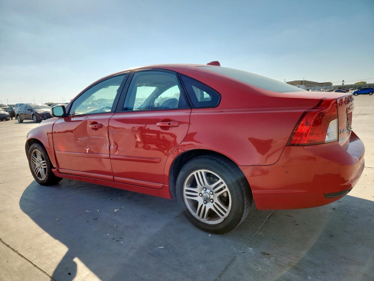 2010 Volvo S40 2.4i Красный vin: YV1390MS3A2492036