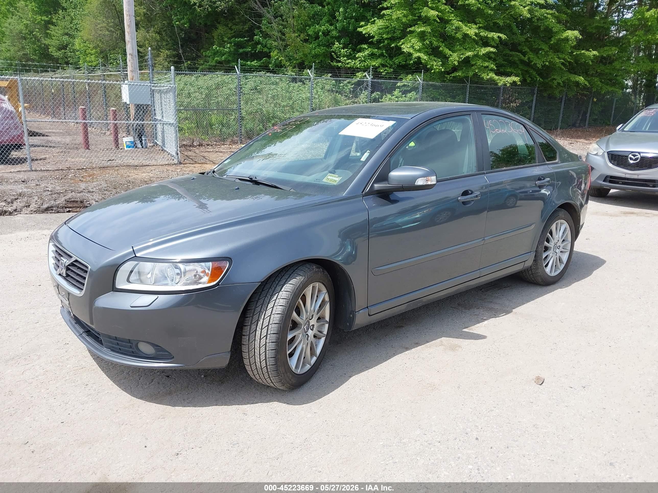 2010 Volvo S40 2.4i Gray vin: YV1390MS7A2490337