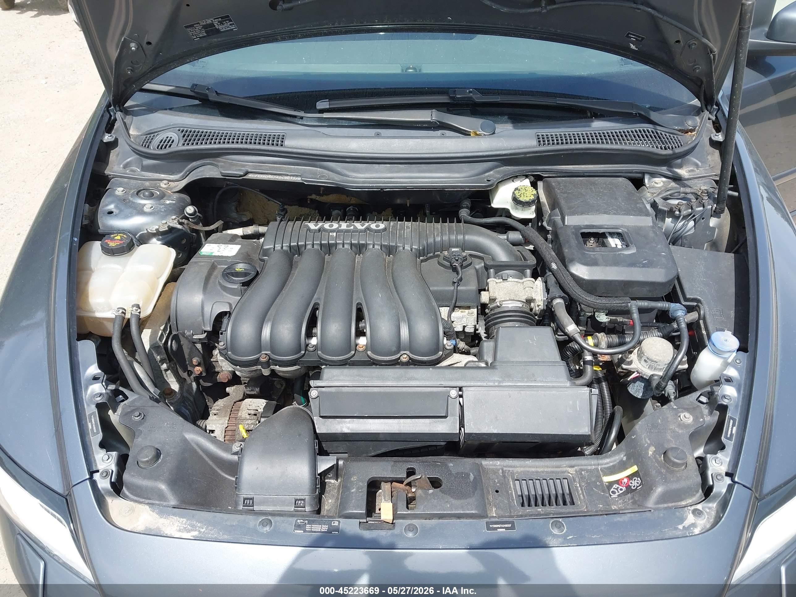 2010 Volvo S40 2.4i Gray vin: YV1390MS7A2490337