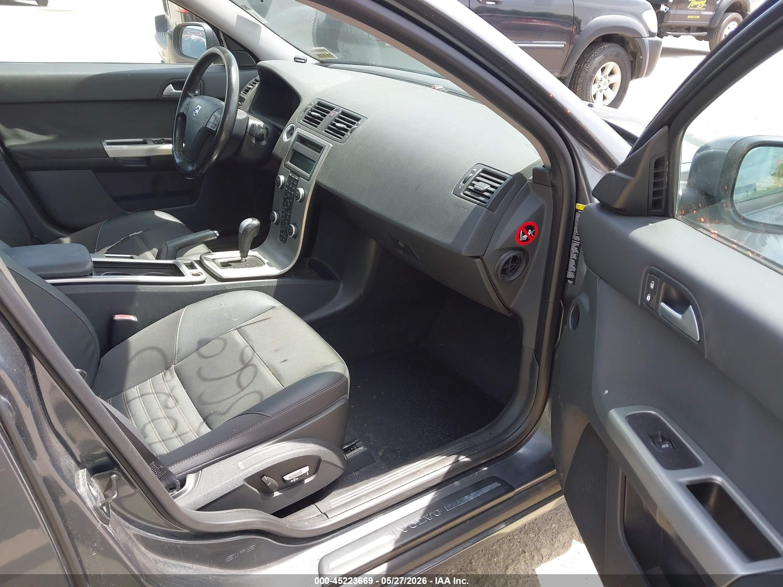 2010 Volvo S40 2.4i Gray vin: YV1390MS7A2490337