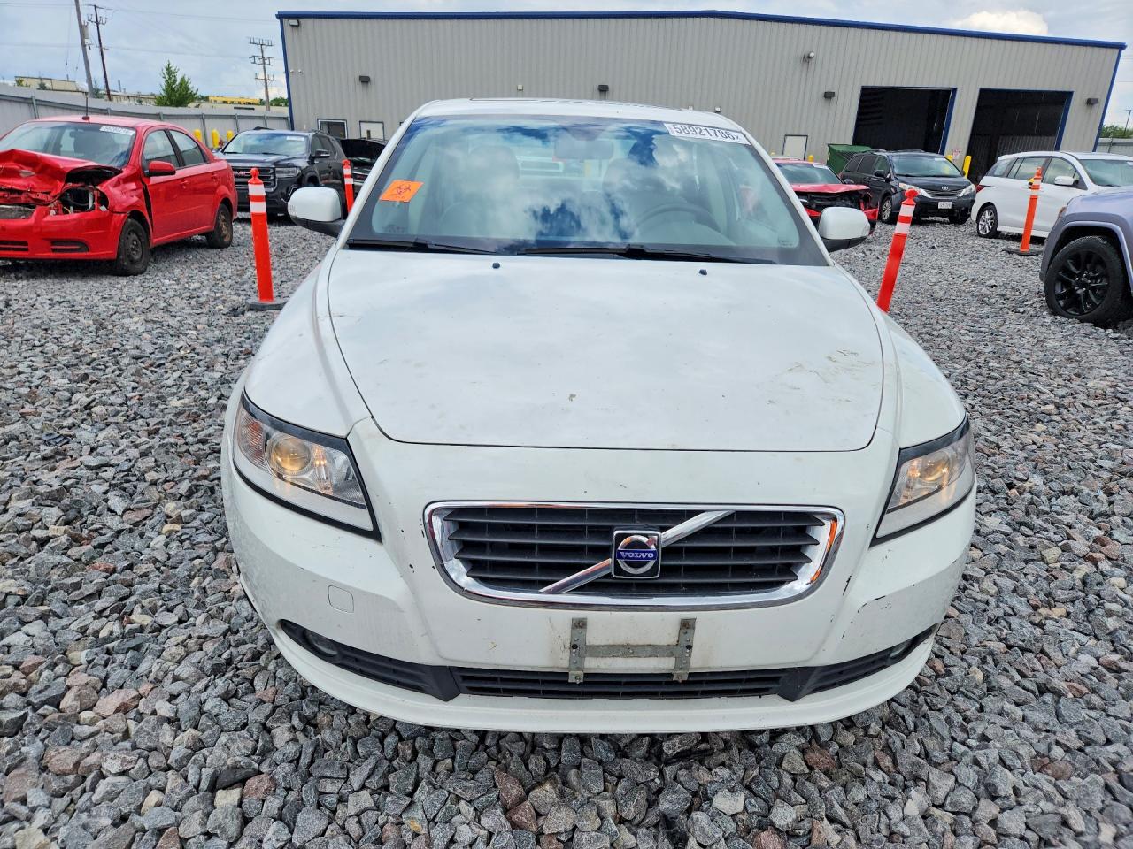 2010 Volvo S40 2.4i Silver vin: YV1390MS8A2510059