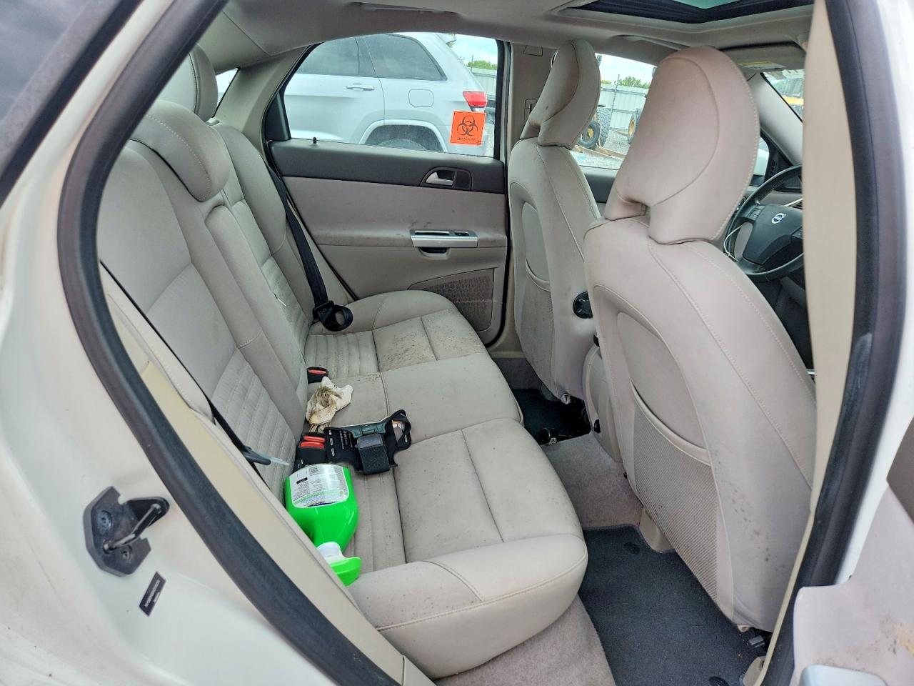 2010 Volvo S40 2.4i Silver vin: YV1390MS8A2510059