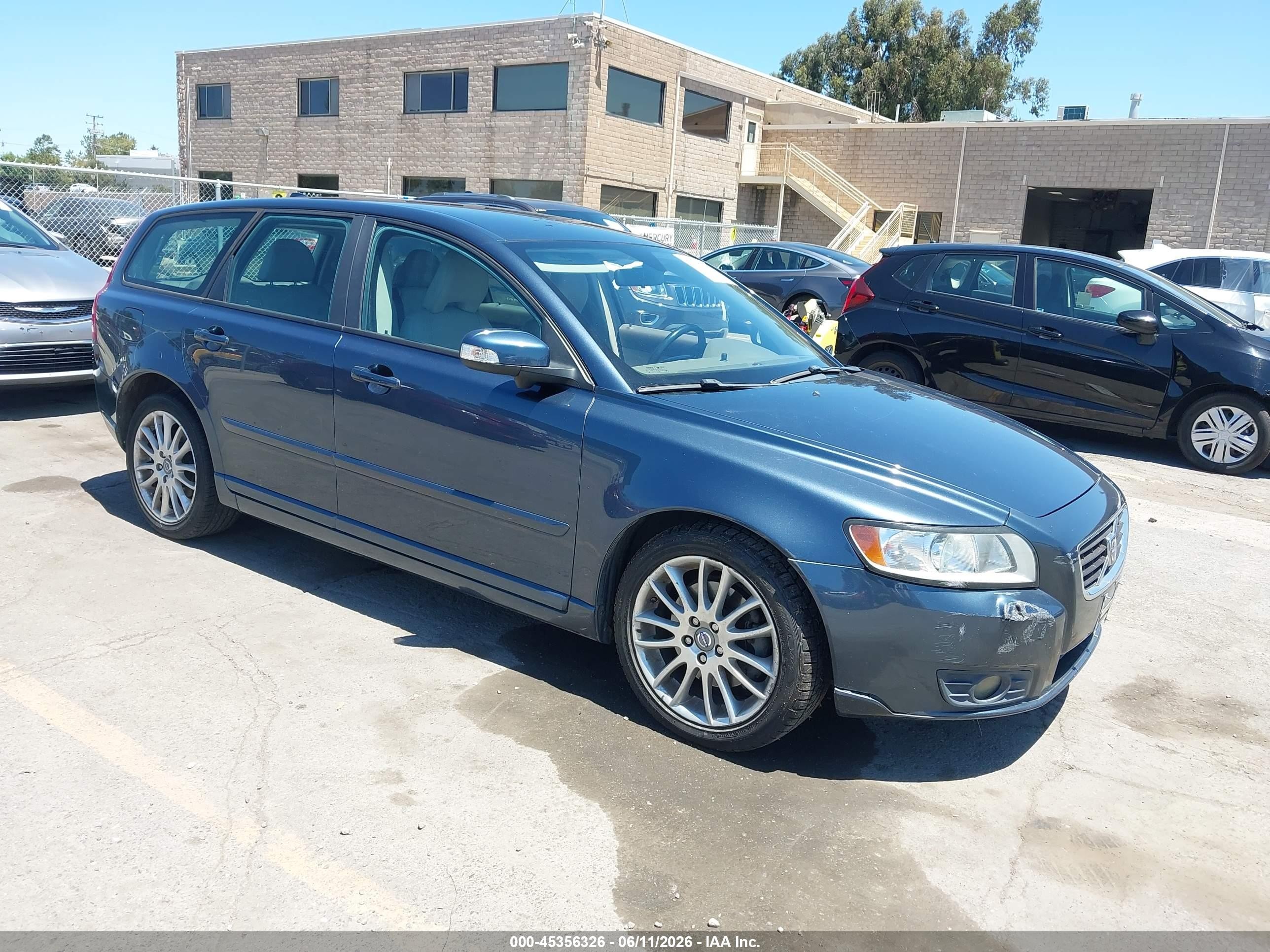 2010 Volvo V50 2.4i Blue vin: YV1390MW2A2540094