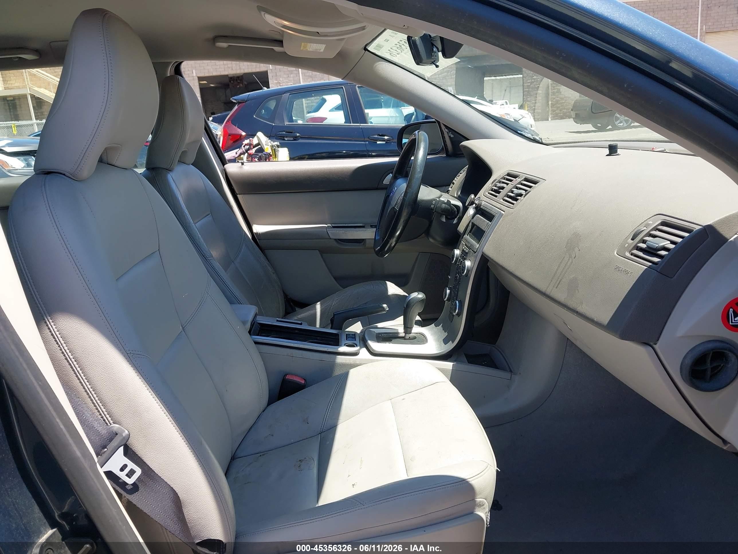 2010 Volvo V50 2.4i Blue vin: YV1390MW2A2540094