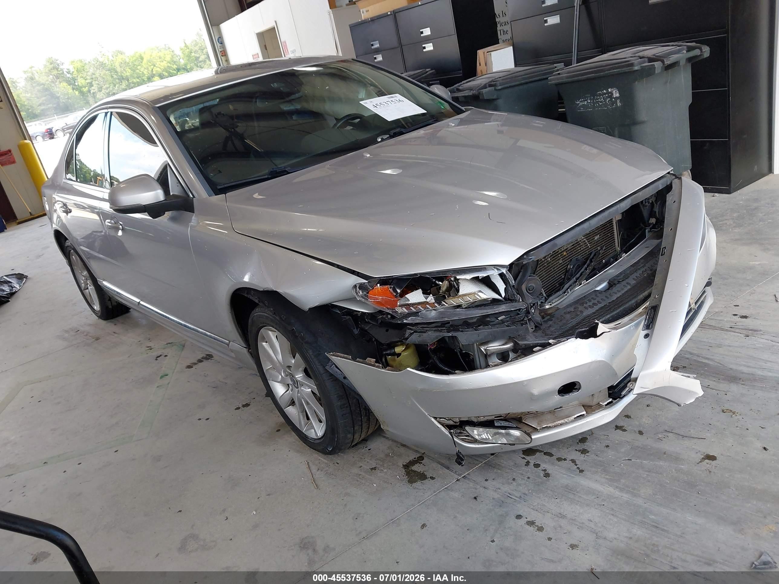 YV140MAC6F1184360