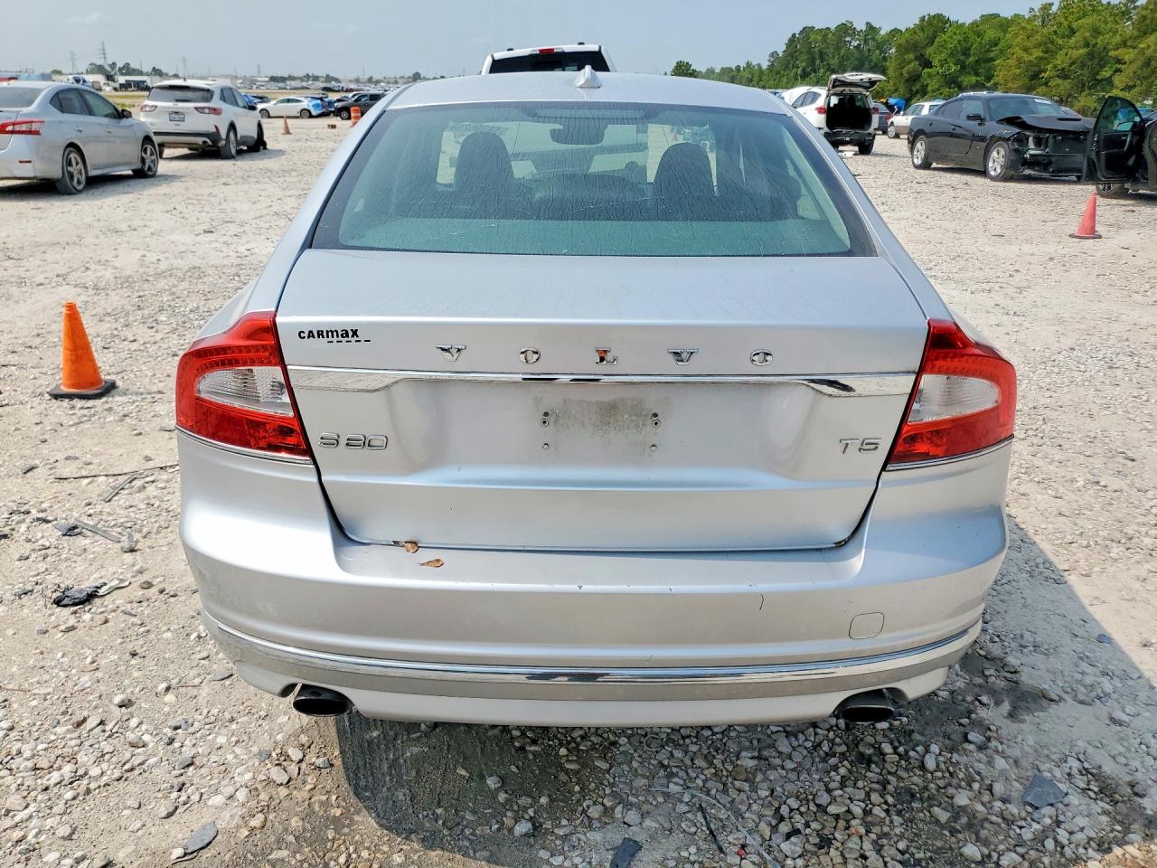 2015 Volvo S80 Premier Silver vin: YV140MAK5F1188276