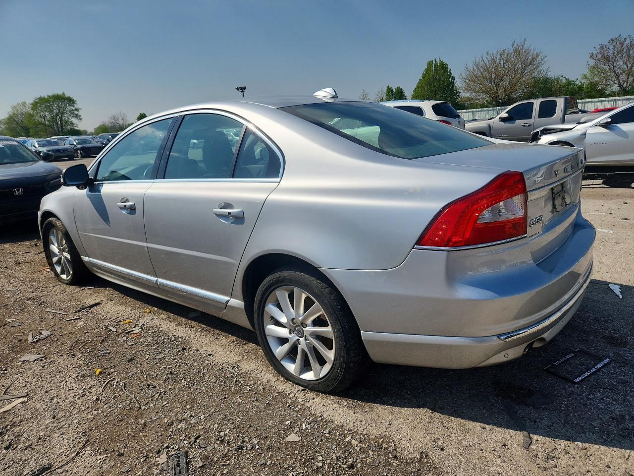 2015 Volvo S80 Premier Silver vin: YV140MAK6F1186150
