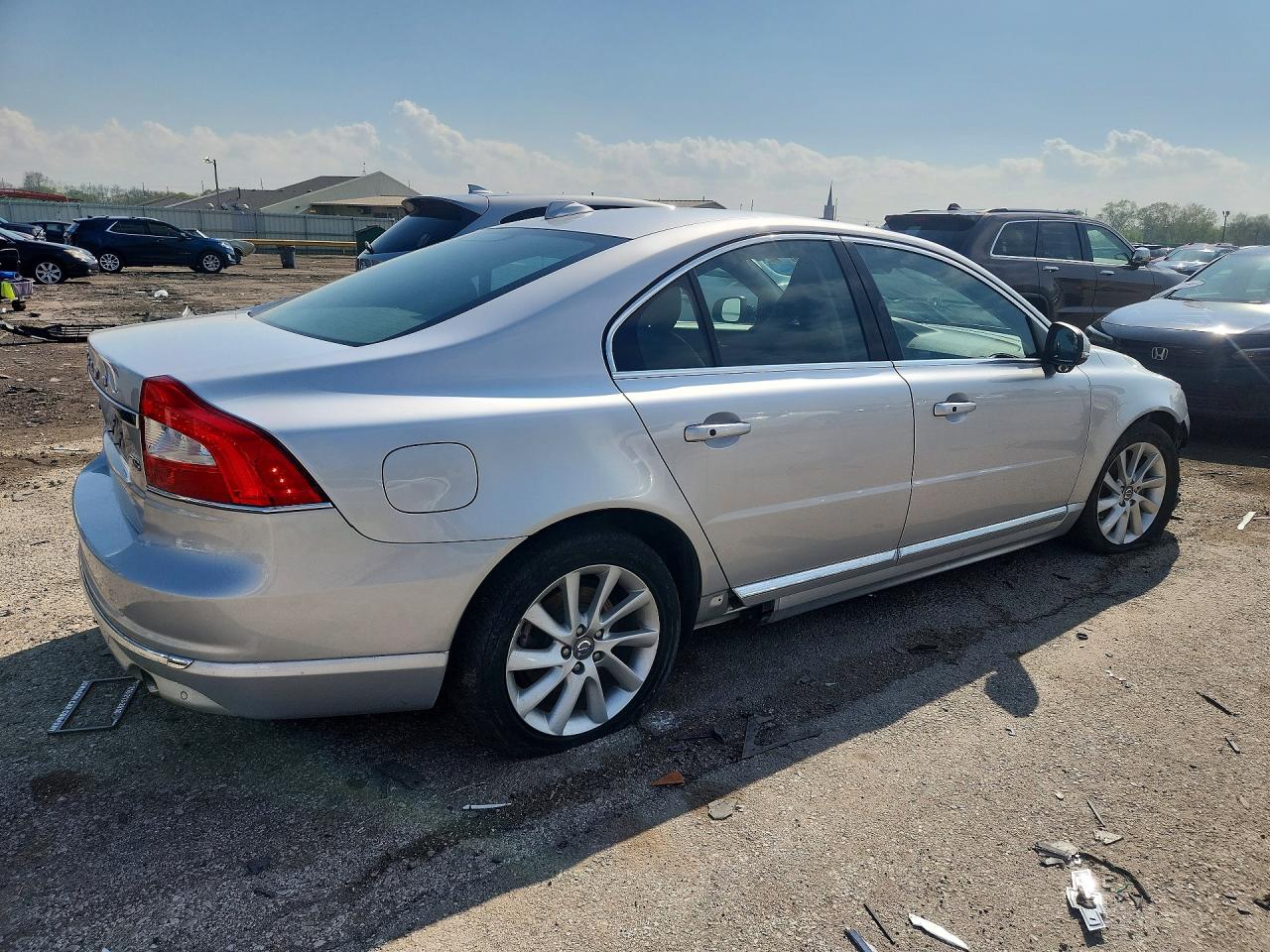 2015 Volvo S80 Premier Silver vin: YV140MAK6F1186150
