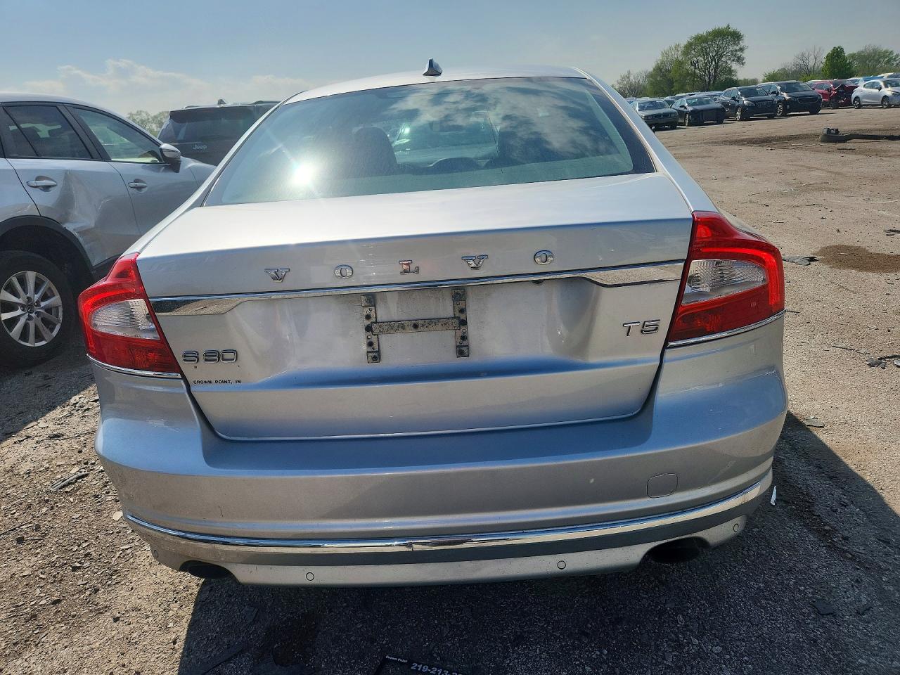 2015 Volvo S80 Premier Silver vin: YV140MAK6F1186150