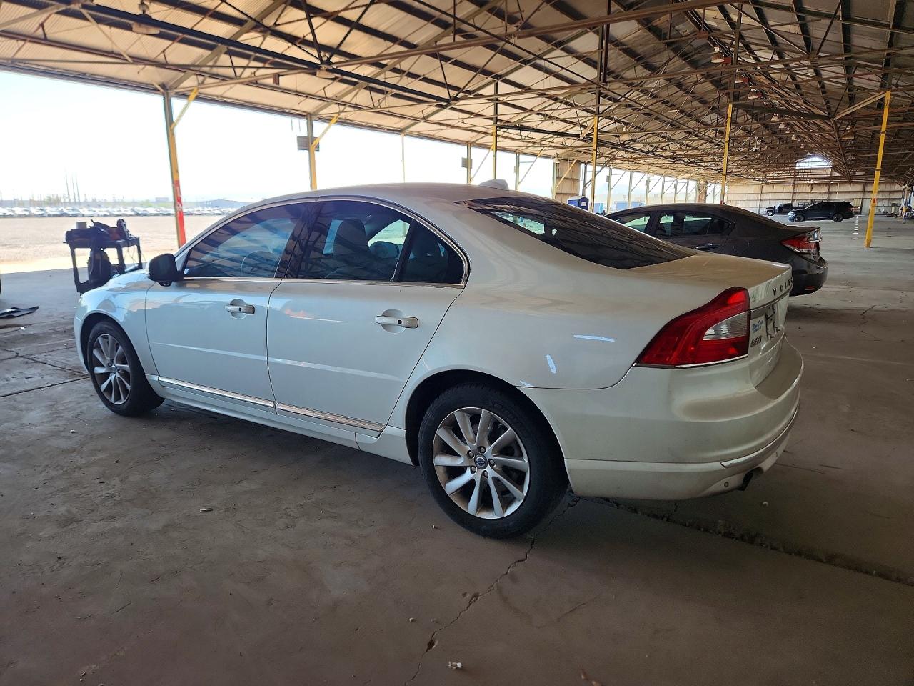 2015 Volvo S80 Premier Белый vin: YV140MAK8F1186795