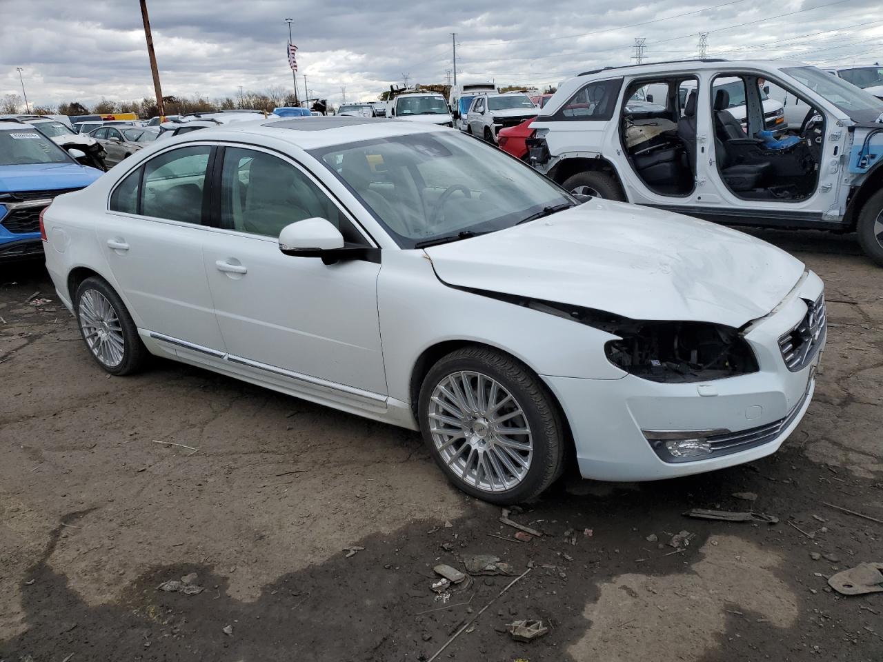 2016 Volvo S80 Platinum Белый vin: YV140MAM7G1197256