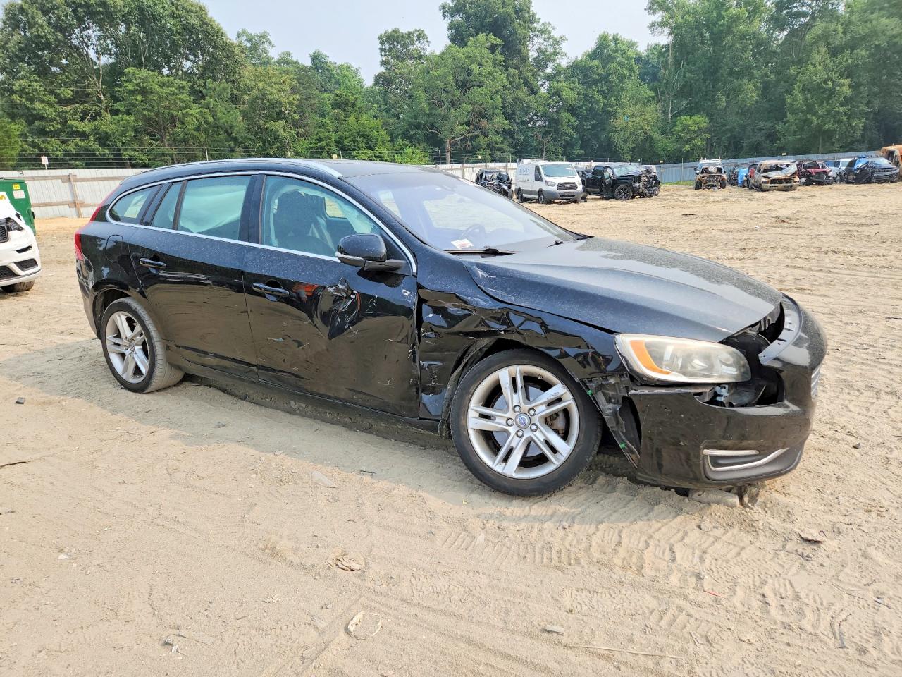 2015 Volvo V60 Premier Black vin: YV140MEB5F1207676