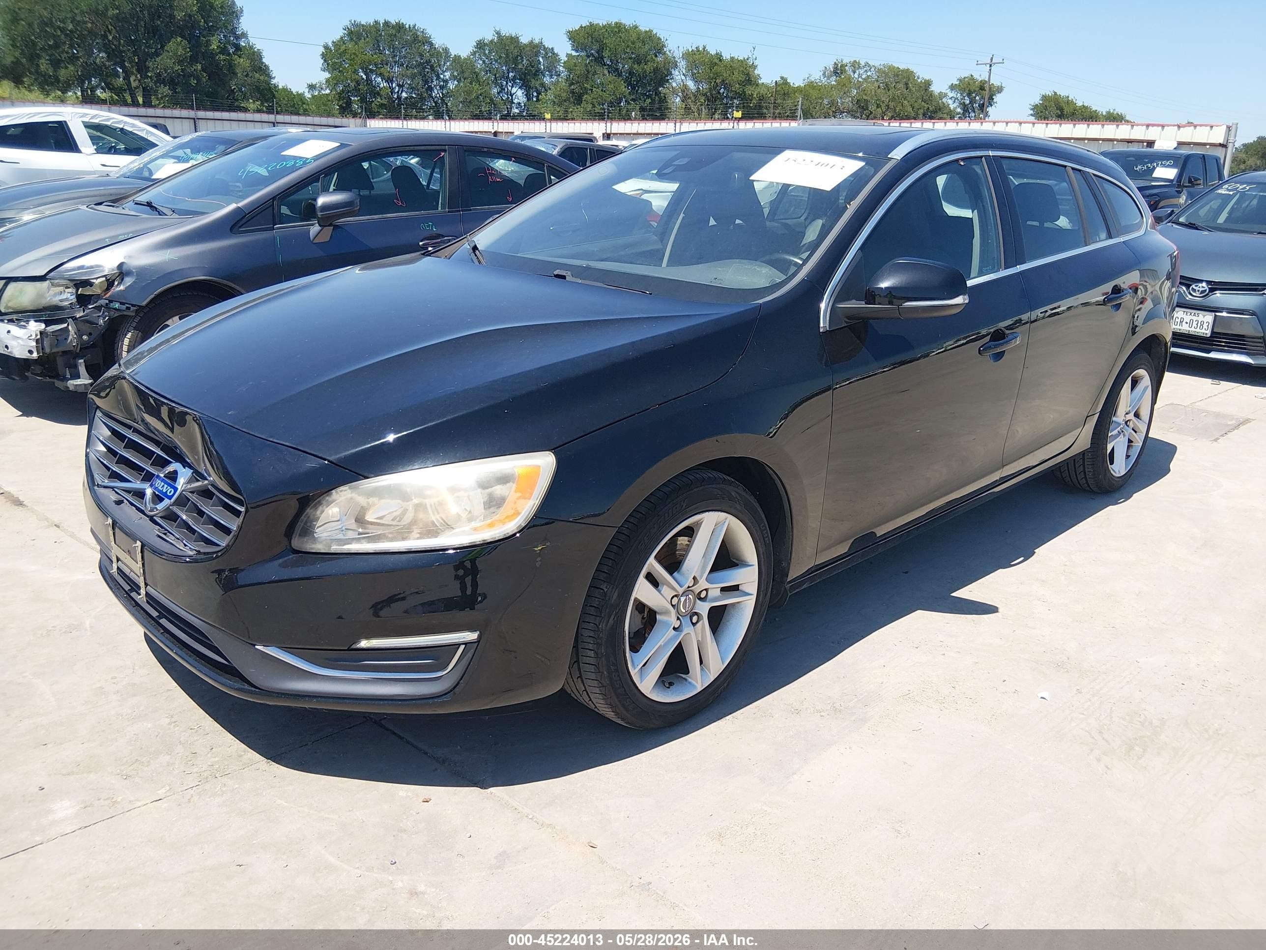 2015 Volvo V60 T5 Premier Black vin: YV140MEB6F1207654