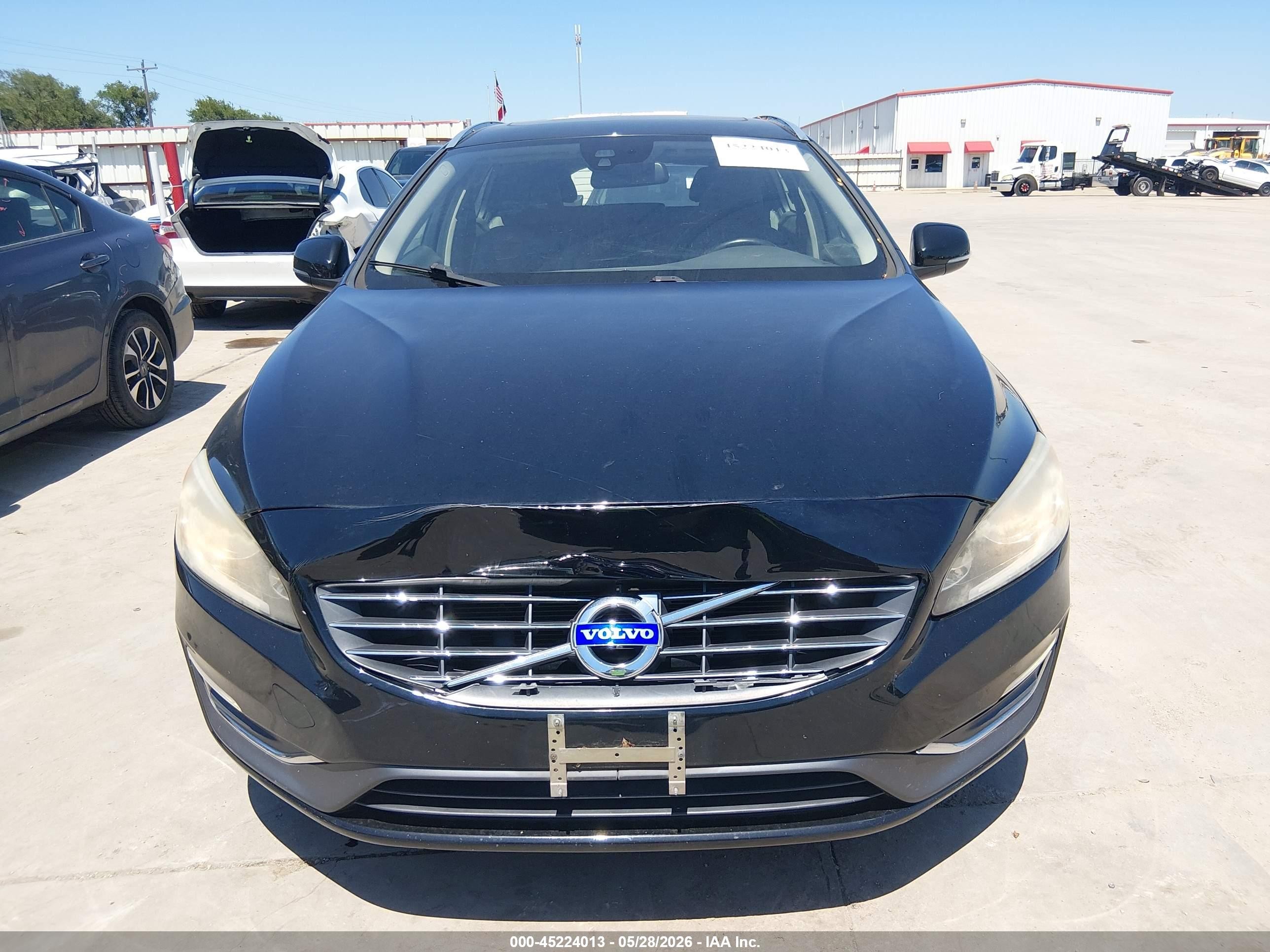 2015 Volvo V60 T5 Premier Black vin: YV140MEB6F1207654