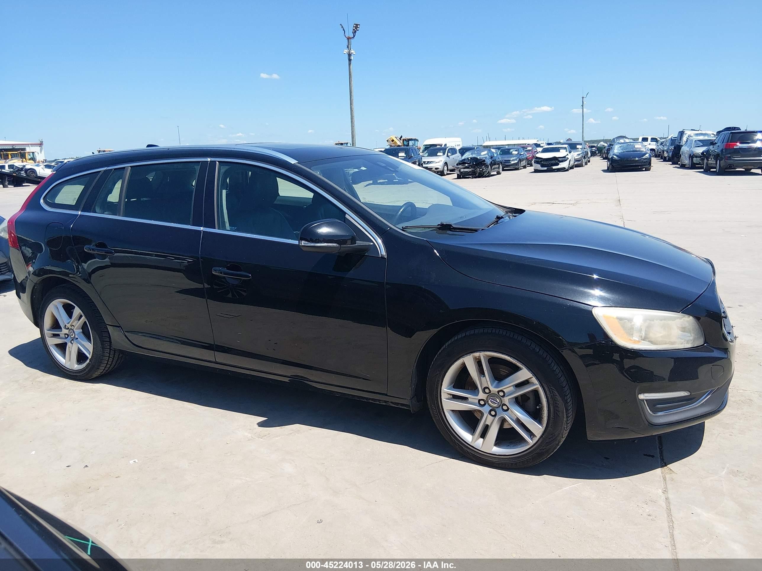 2015 Volvo V60 T5 Premier Black vin: YV140MEB6F1207654