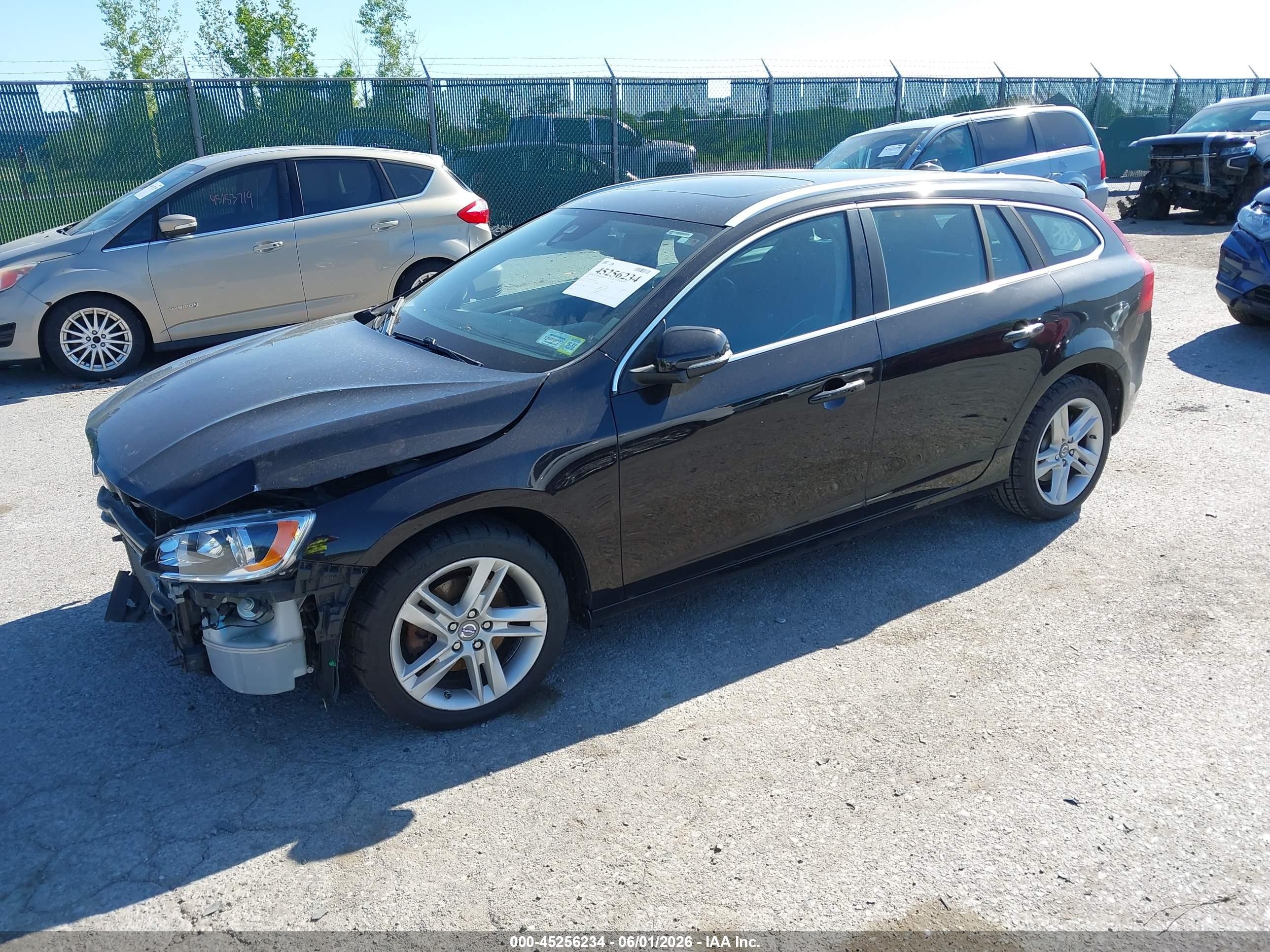 2015 Volvo V60 T5 Premier Black vin: YV140MEB9F1199050