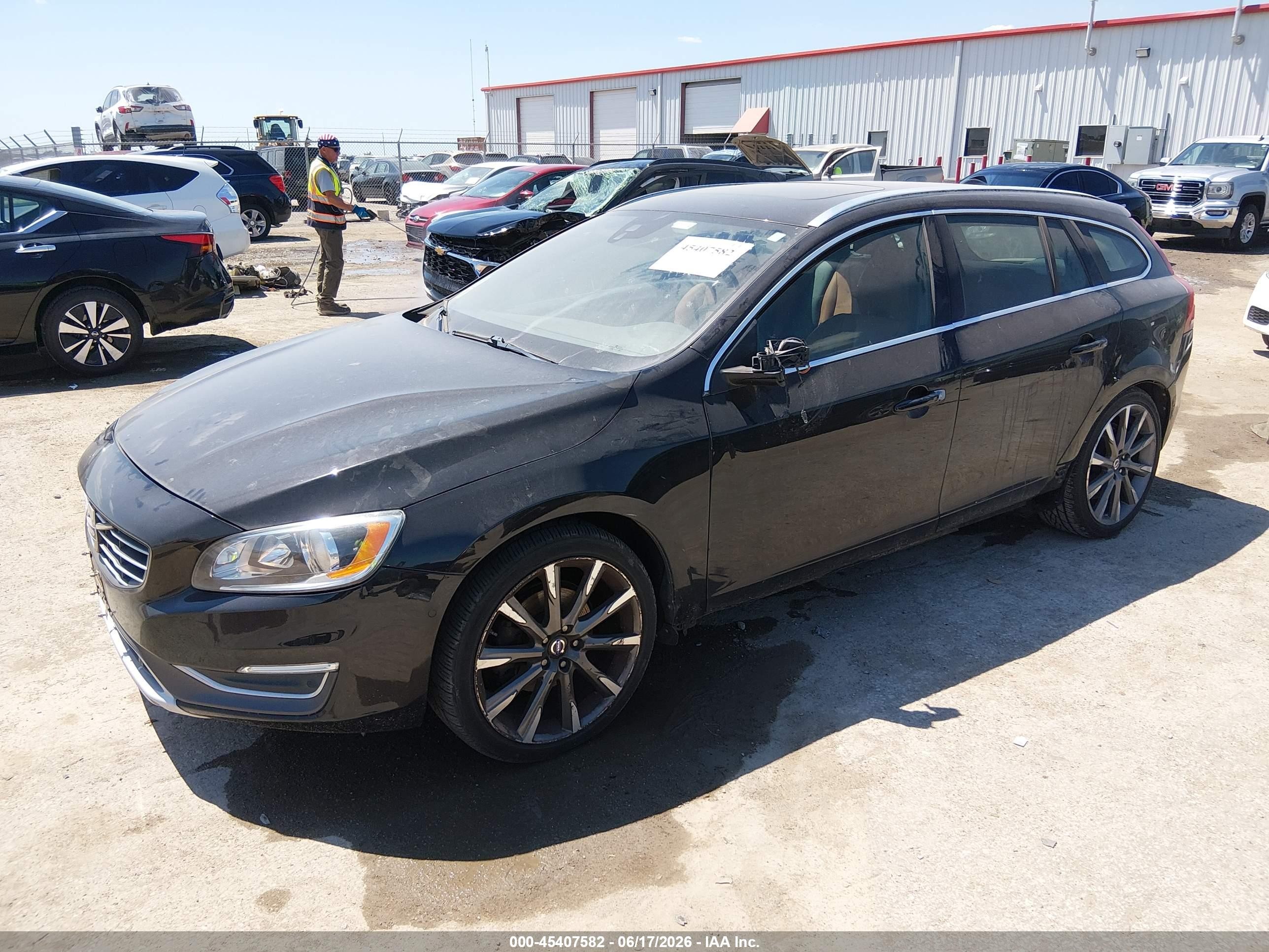 2015 Volvo V60 T5 Premier Black vin: YV140MEBXF1187506